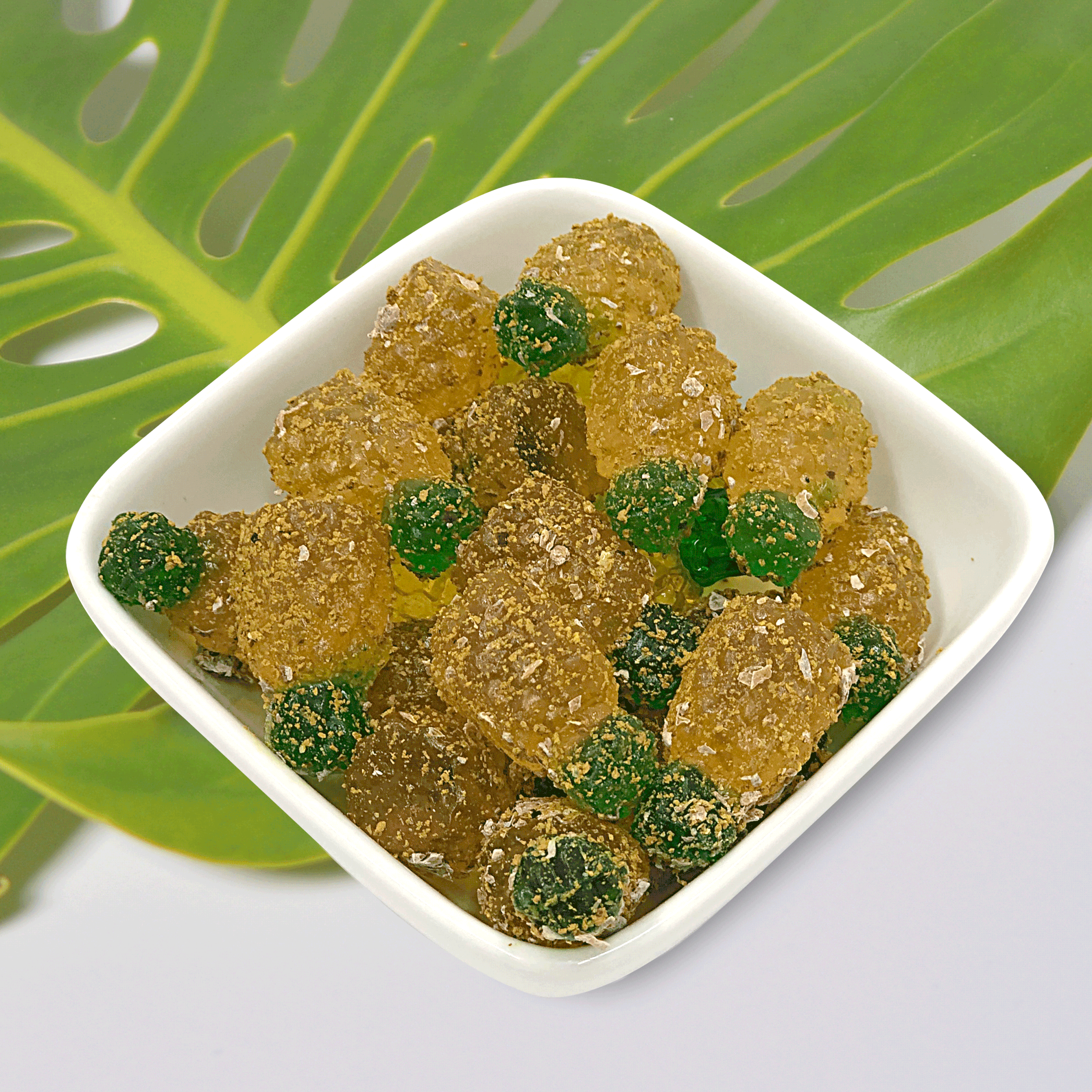 E-3DGummyPineapplewLemonPeel_Bowl.gif