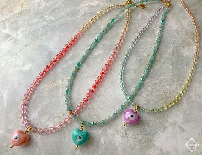 Avery ( petite Necklace)