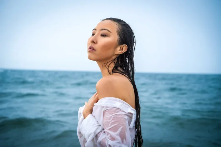 How Camera Angles Influence Power and Authority in Fashion Imagery