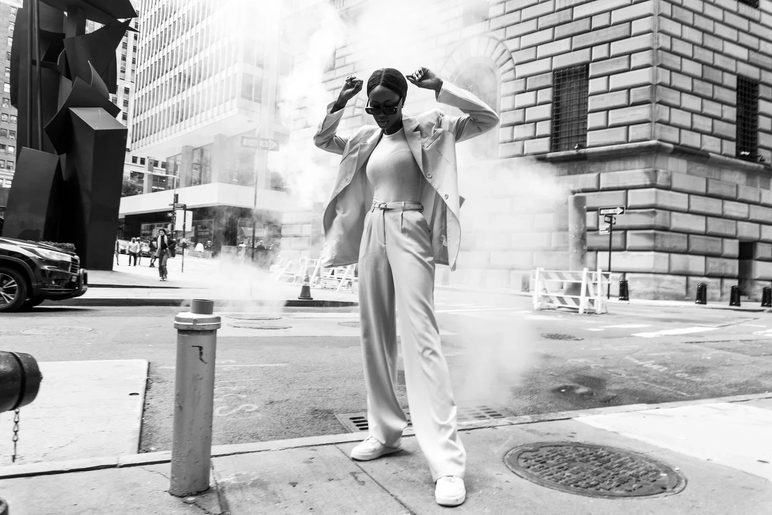 Shooting Around Crowds: How to Get Clean Fashion Shots in Busy NYC Streets