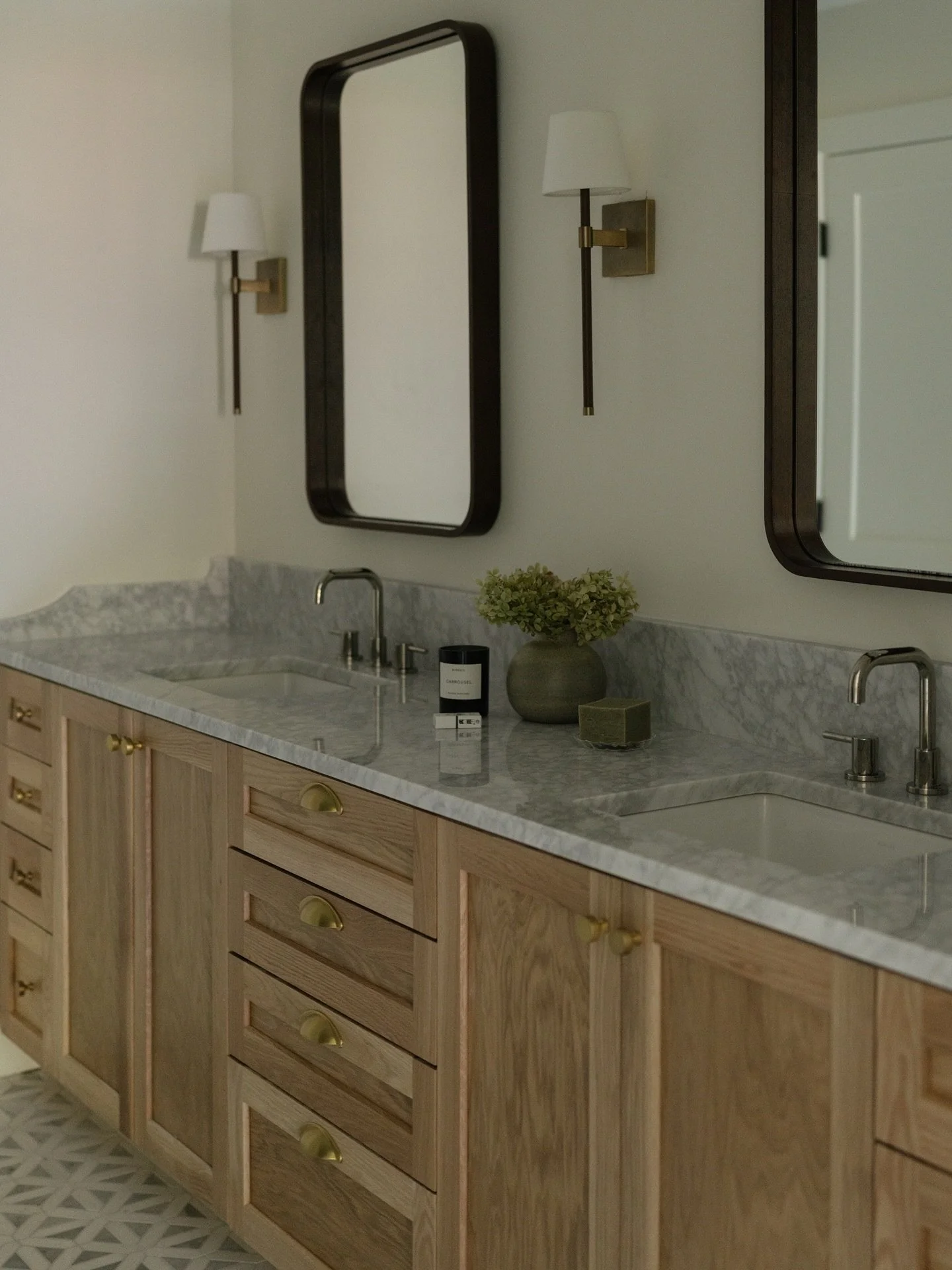 Throwback to this bathroom remodel we shot just over a year ago! Still obsessed with how timeless it feels &mdash; proof that natural materials and good craftsmanship never go out of style. Photo: @addieeanes 

#interiordesigner #atlantainteriors #at