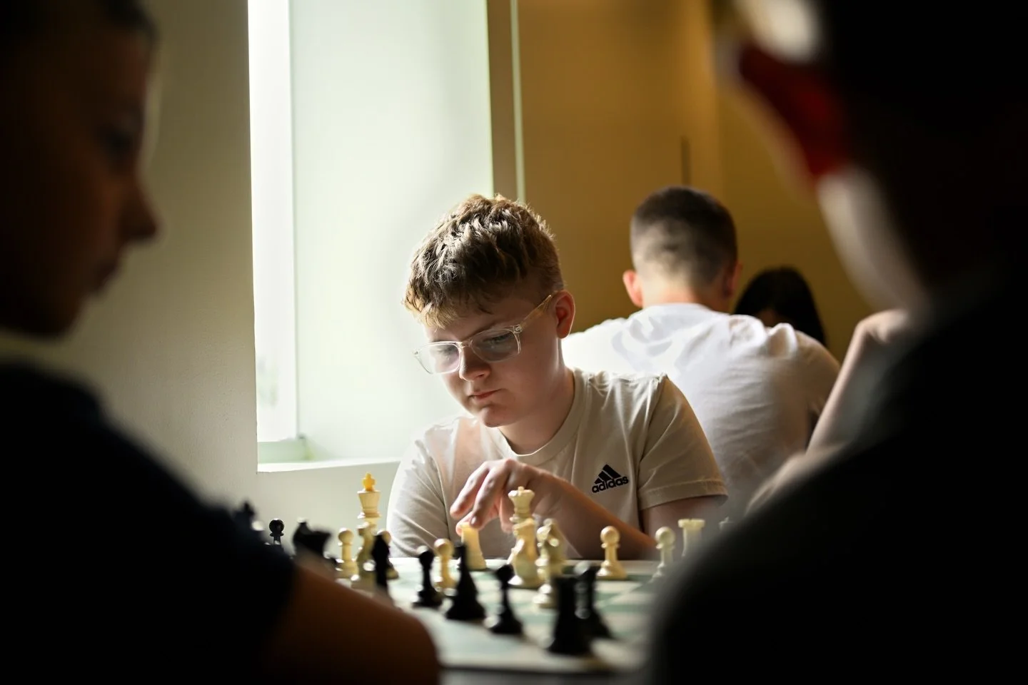 🧠🧐DID YOU KNOW that kids who participate in chess club and play in chess tournaments receive higher test scores? A 2019 study found a &ldquo;statistically significant result&mdash;USCF players substantially increase their Math scores relative to th