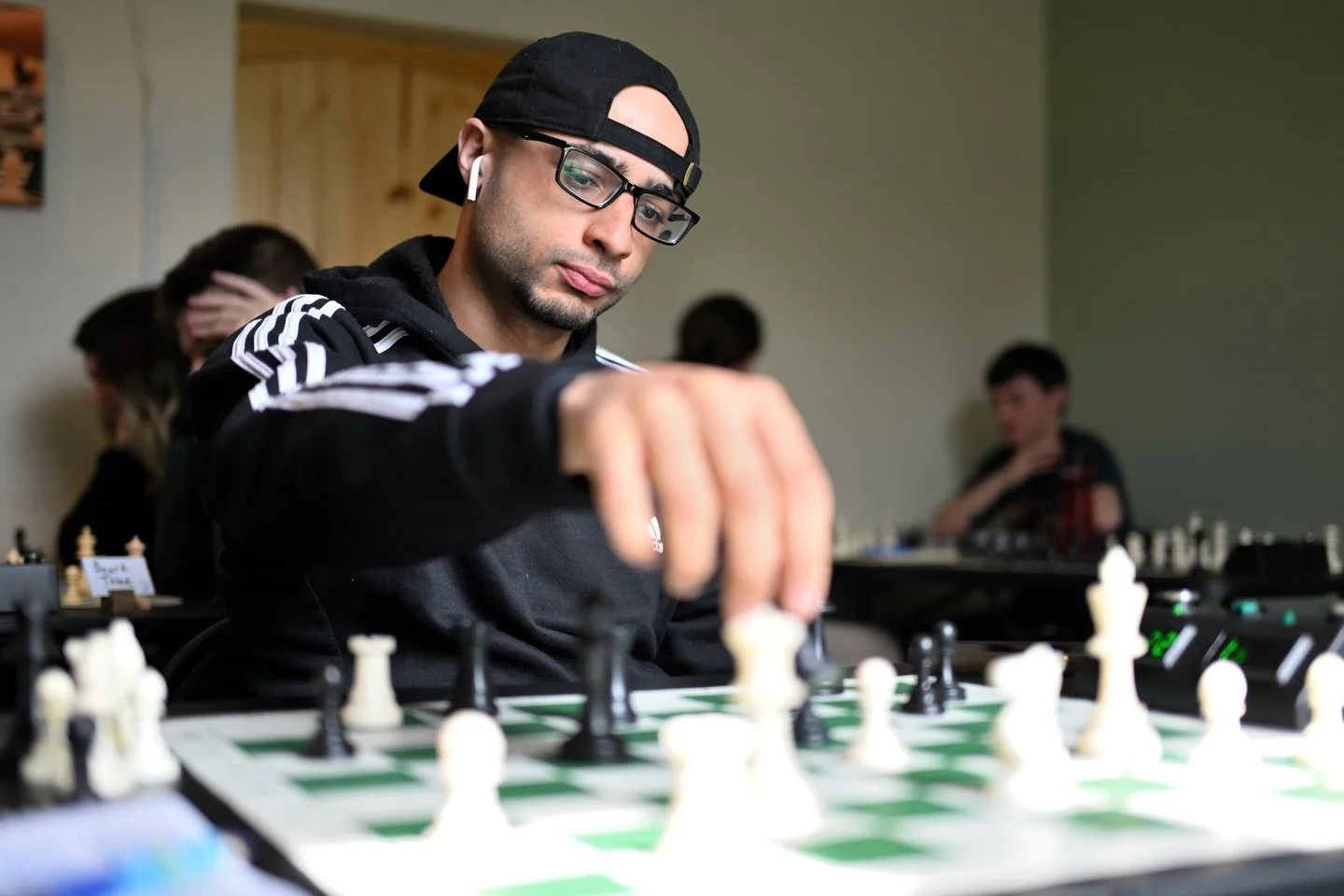 There were so many exciting games at this month&rsquo;s Quads Tournament! Thank you to everyone who came out to play! ♟️🏆
&mdash;
📸: Rebekah White @revontulet.photography 
&mdash;
♟️
Buffalo Chess Association is Western New York&rsquo;s chess schoo
