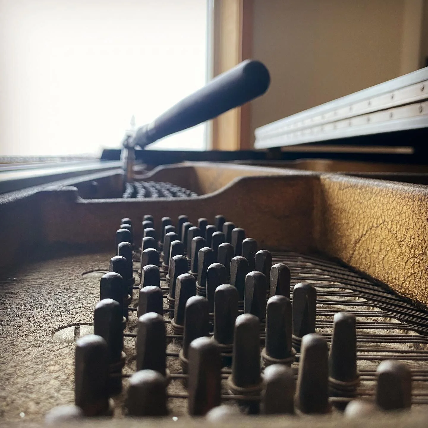 Tuned this 1912 Starr grand today and gave it some much needed attention after it fell out of the back of a pickup during a move. While its roots go back to 1863, the Starr Piano Company formed in a merger in 1893. The company also produced phonograp