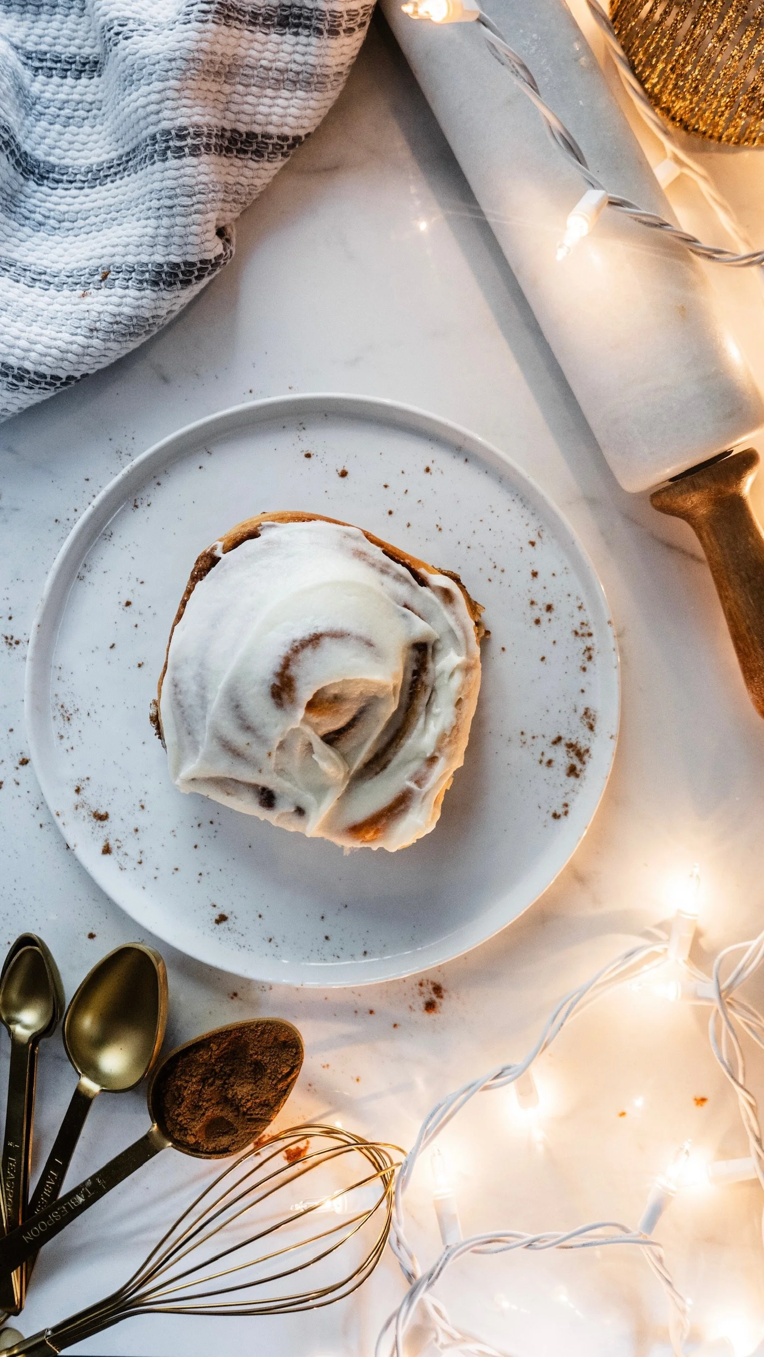 Christmas Morning Cinnamon Rolls