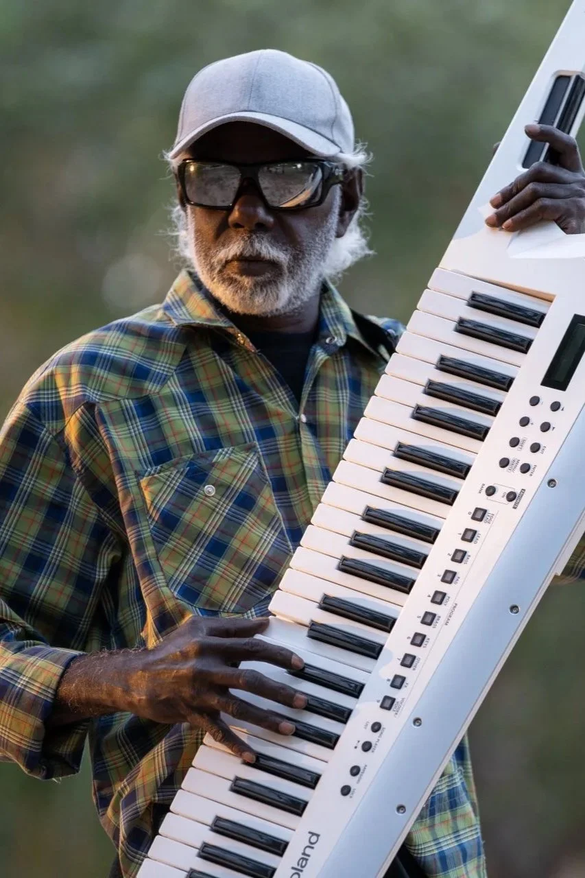 ANDREW GURRUWIWI BAND