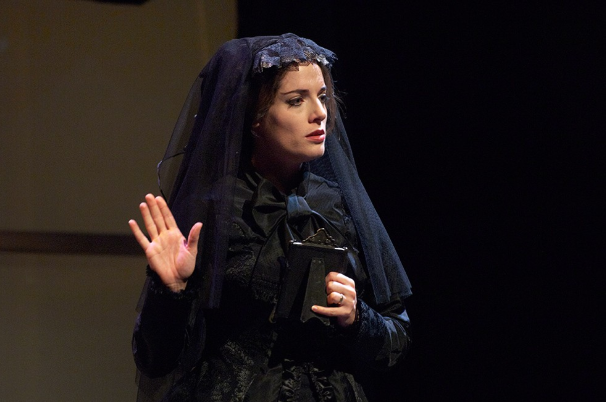  “Particularly striking was mezzo-soprano Lauren Segal (Sesto), who has a beautifully expressive tone and solid technique, and was totally at ease, dramatically and musically.” Renee Maheu, Opera Canada 