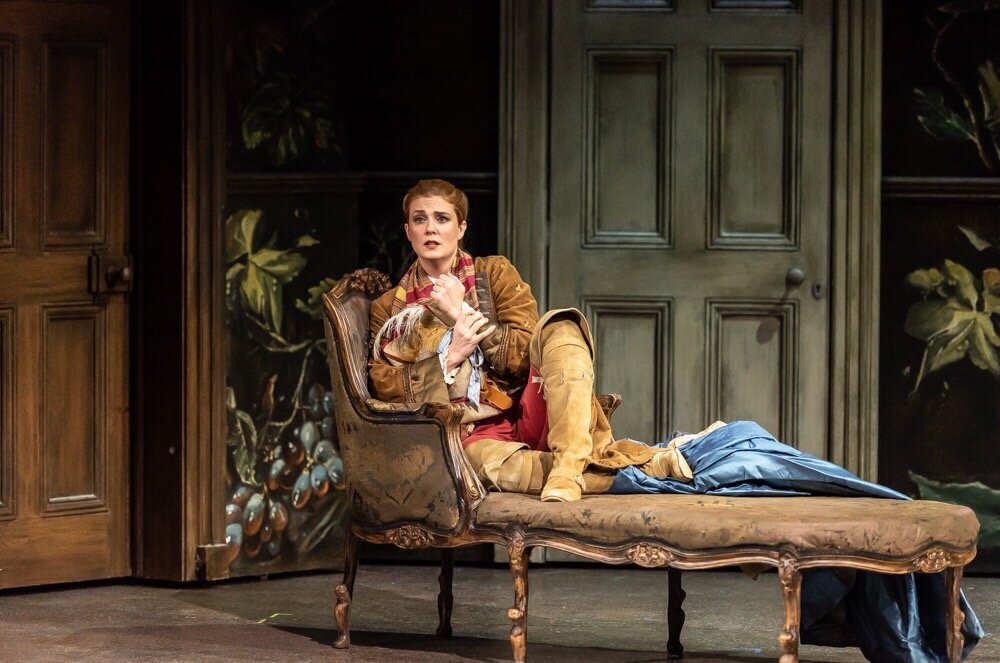  “Wallis Giunta was  an outstanding Cherubino , conveying all the impetuousness of youth and giving heady, enraptured performances of both arias” [Le nozze di Figaro, Grange Park Opera] Melanie Eskenazi, Music OMH 