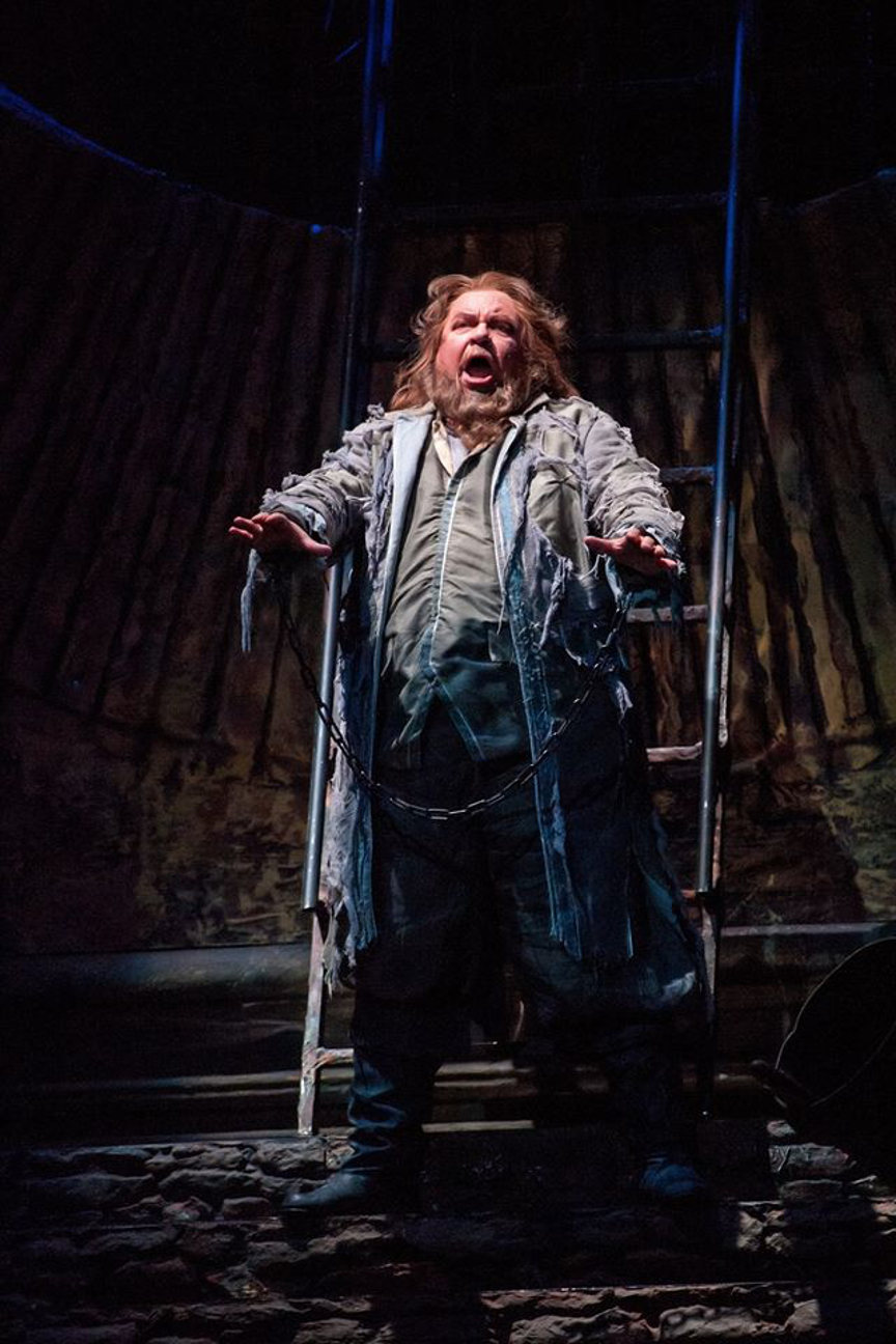  "As Florestan, John Mac Master immediately established his presence and credentials with a thrillingly open sound, and the tessitura of his hallucinatory aria seemingly held no fears for him." [ Fidelio , Michigan Opera Theatre, 2013]  Edward Secker