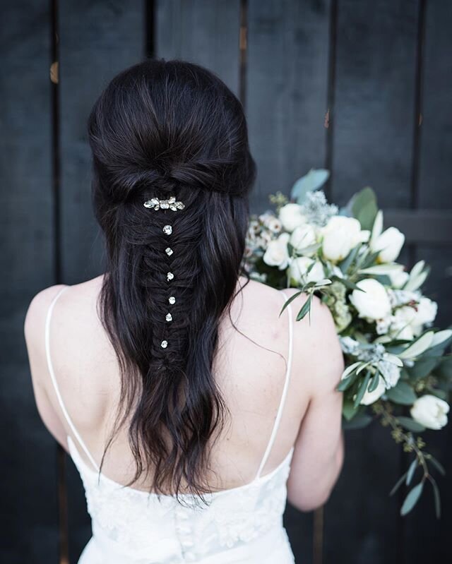 &bull;//FISHTAIL&bull;DREAMS//&bull;
In love with this dreamy image captured  beautifully by the fabulous @fjs.photography , back on a gorgeous shoot back on a sunny January day ✨  Full supplier love listed below
💗
Photography @fjs.photography 
Venu