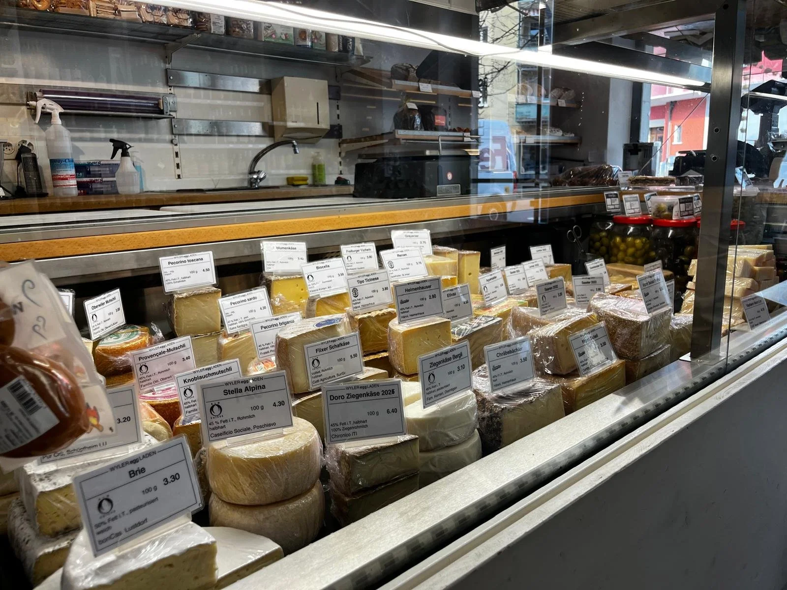 WhatsApp Image 2025-12-11 at 14.02.16 (1).jpeg