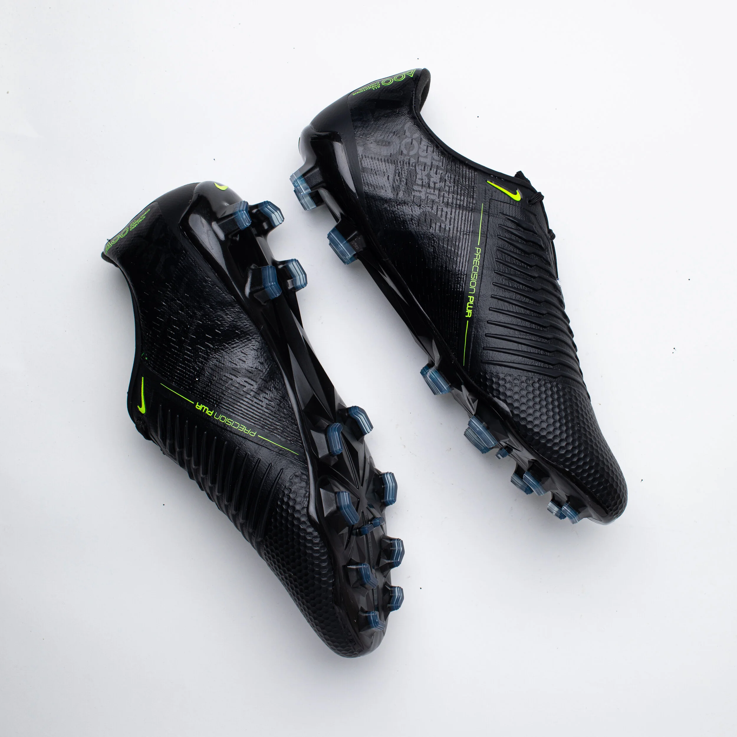 phantom venom boots