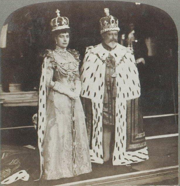 Queen Alexandra and King Edward VII in Coronation Robes