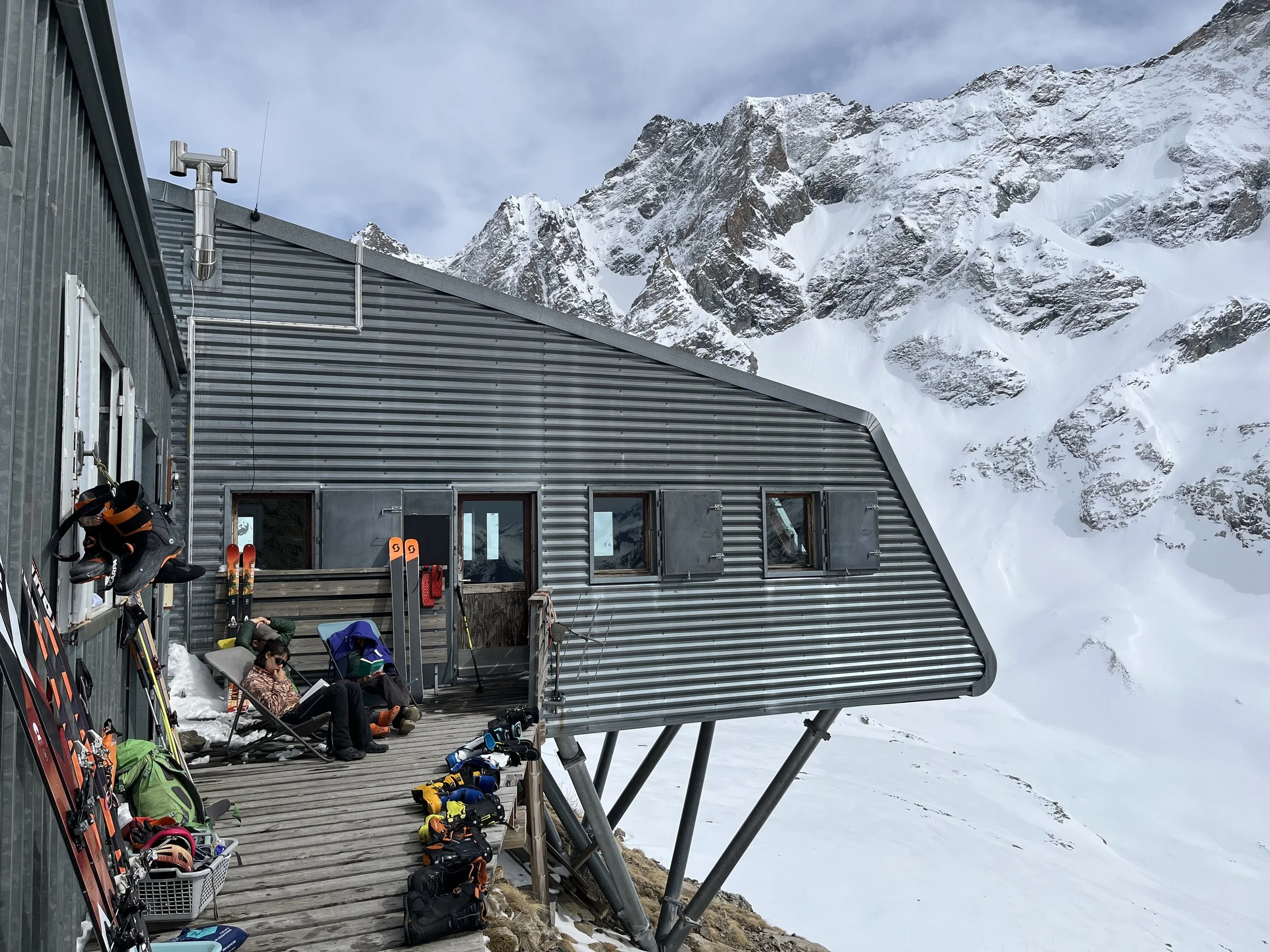 Refuge de la Selle, Vallon du Diable, La Grave, France (photo: David Hewett)