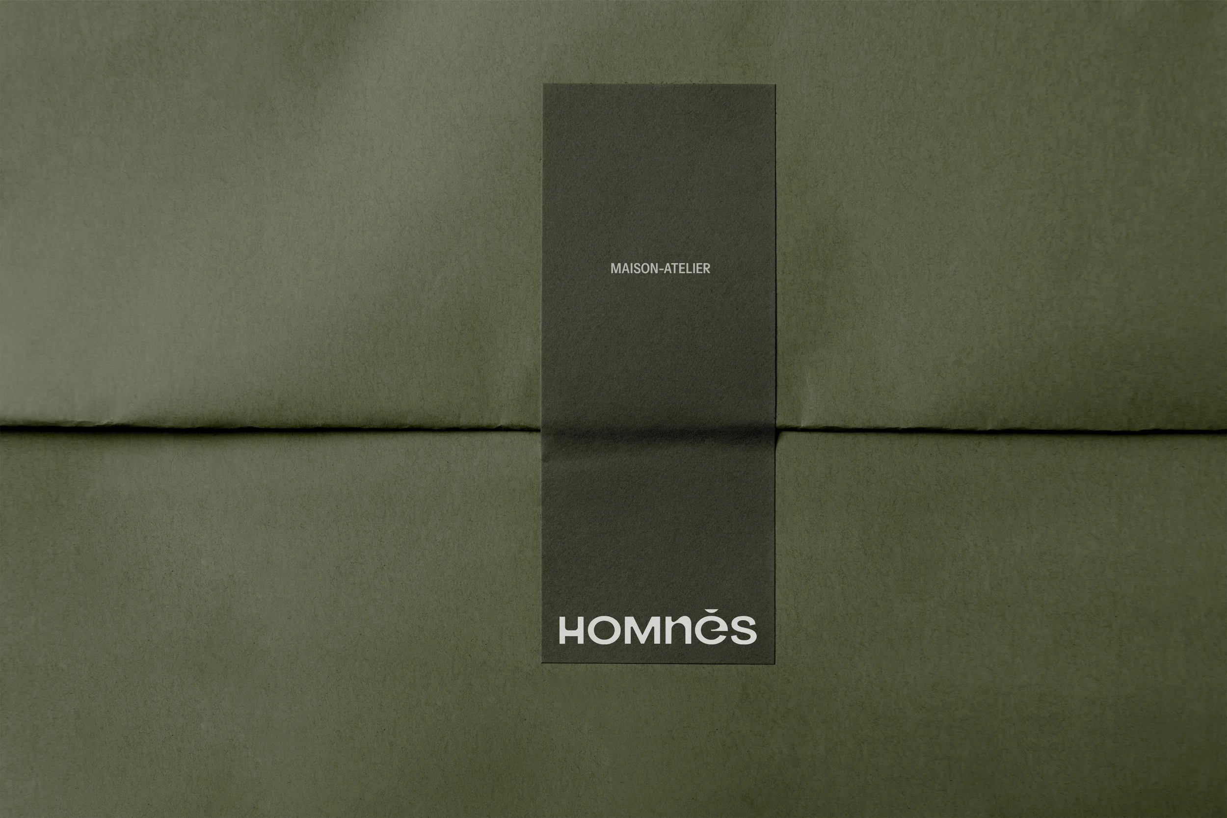 Identité visuelle Homnès déployée pour l'ouverture de la boutique