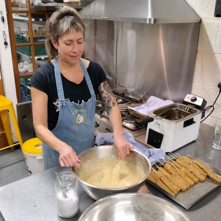Oh hey. It's Super Tuesday. Are you feeling *super* ? I am! The only thing that has been scientifically proven to maximise this feeling of superness is....you guessed it, a corn dawg! Maybe make it out of smokey tempeh with some mac n' cheeze, and bb