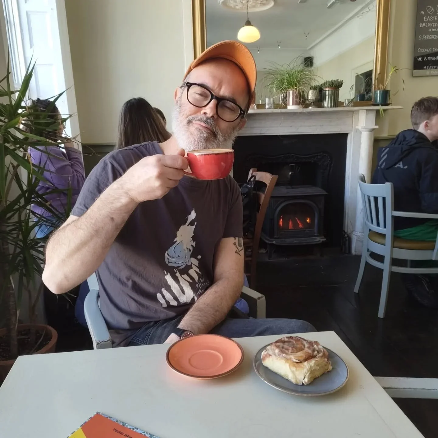 Easter brunch is on !! Come n' get some big ass brioche cinnamon buns with your favourite huns. We have an eggy cheezy brioche bap that is maybe the best brunch bite I've ever had. If you get here quickly,  you may even catch a glimpse of Donal, by t