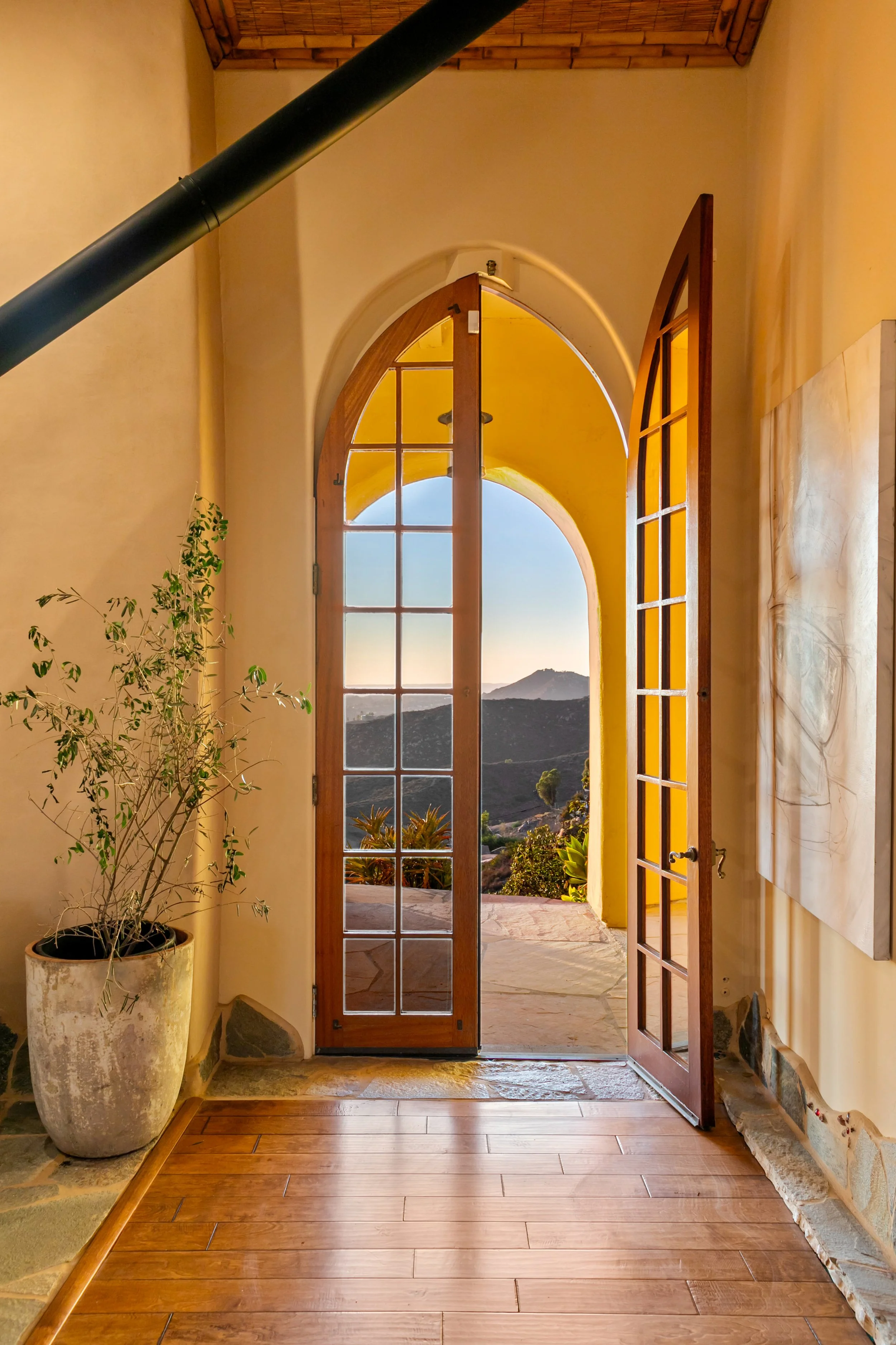 3696 Alta Loma Dr_031.jpg