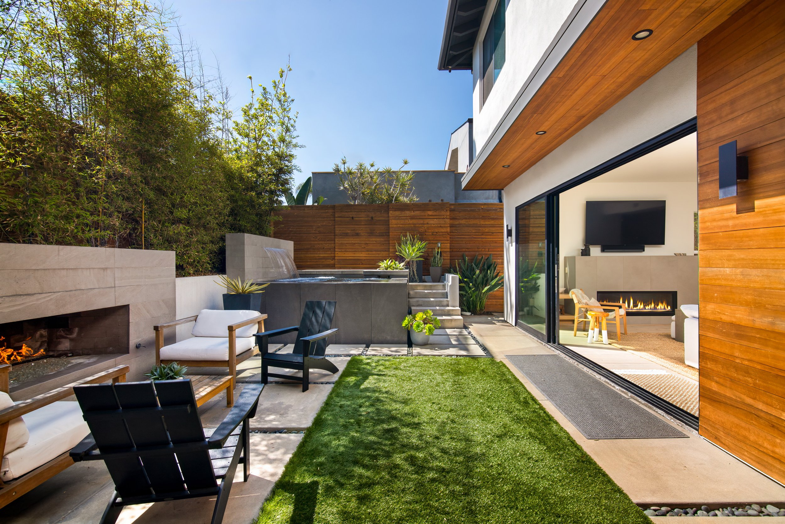 347 LA MESA AVE_ 002.jpg