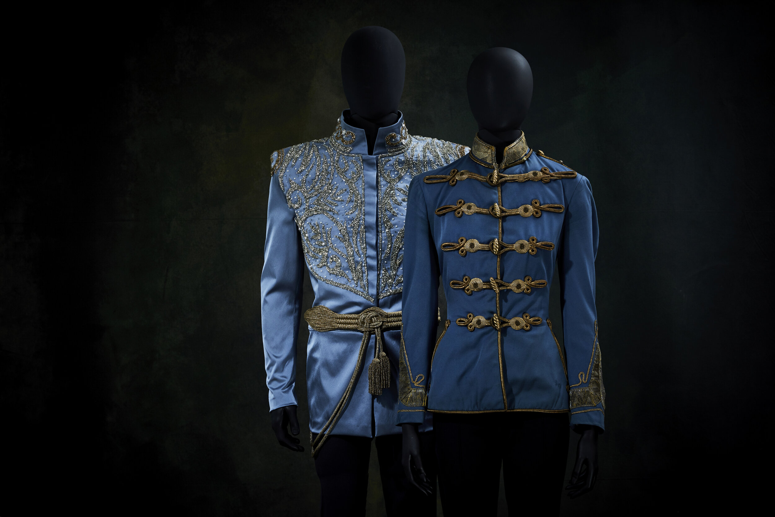Uniform Militär Jacke Vintage Husaren Uniform mit authentischen Posamenten und Tressen (Kopie)