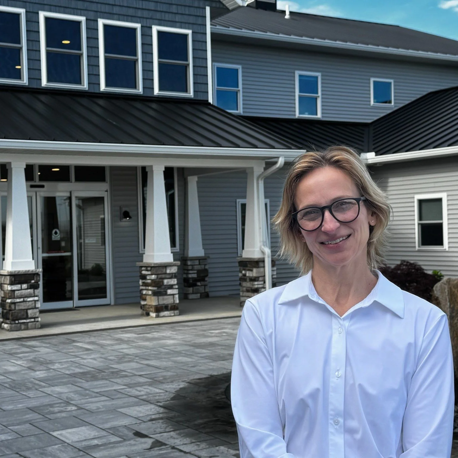 We are excited to welcome Kami Mahony, D.C., B.S. to the Community Health Clinic team as our newest Clinical Research Coordinator! 

Kami brings a strong background in patient care and a passion for genetics, clinical research, and improving health o