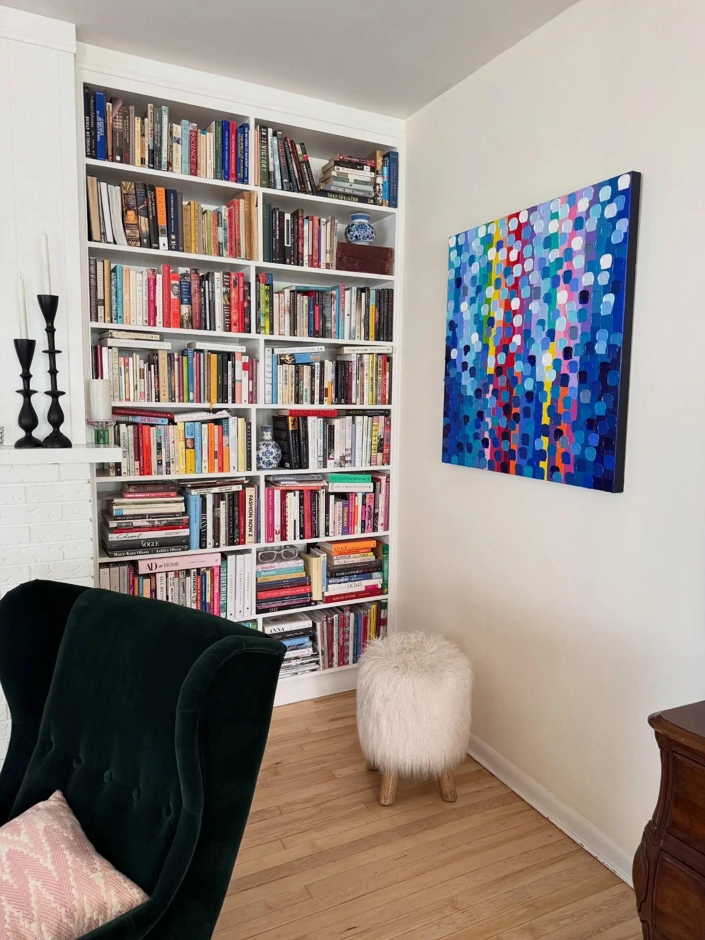 &ldquo;A dream come true! Getting to meet an amazing artist AND bringing all this beautiful art / colour to my home. Thank you Alex!&rdquo;

I just received this install photo and couldn&rsquo;t be happier to see it in its forever home! 

#calgaryart