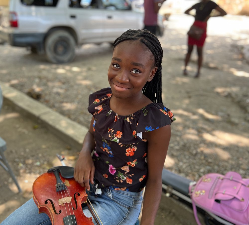Blog 6 young girl with violin 3.jpg