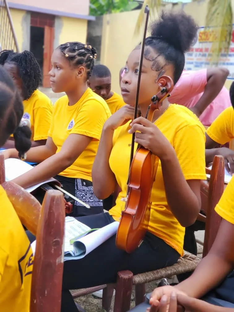 Camp Cemuchca Limbe violinist.jpeg