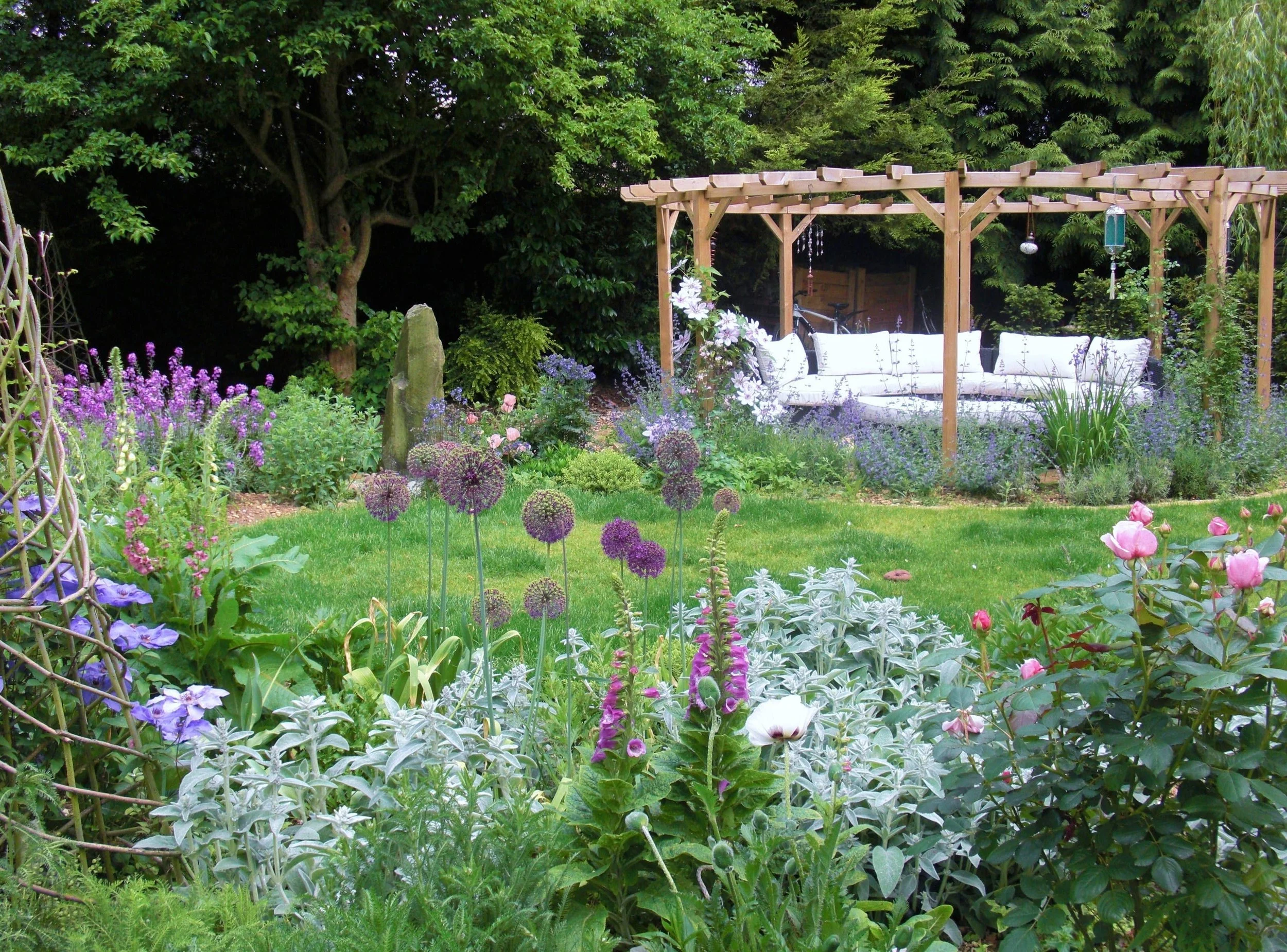 Romantic cottage garden