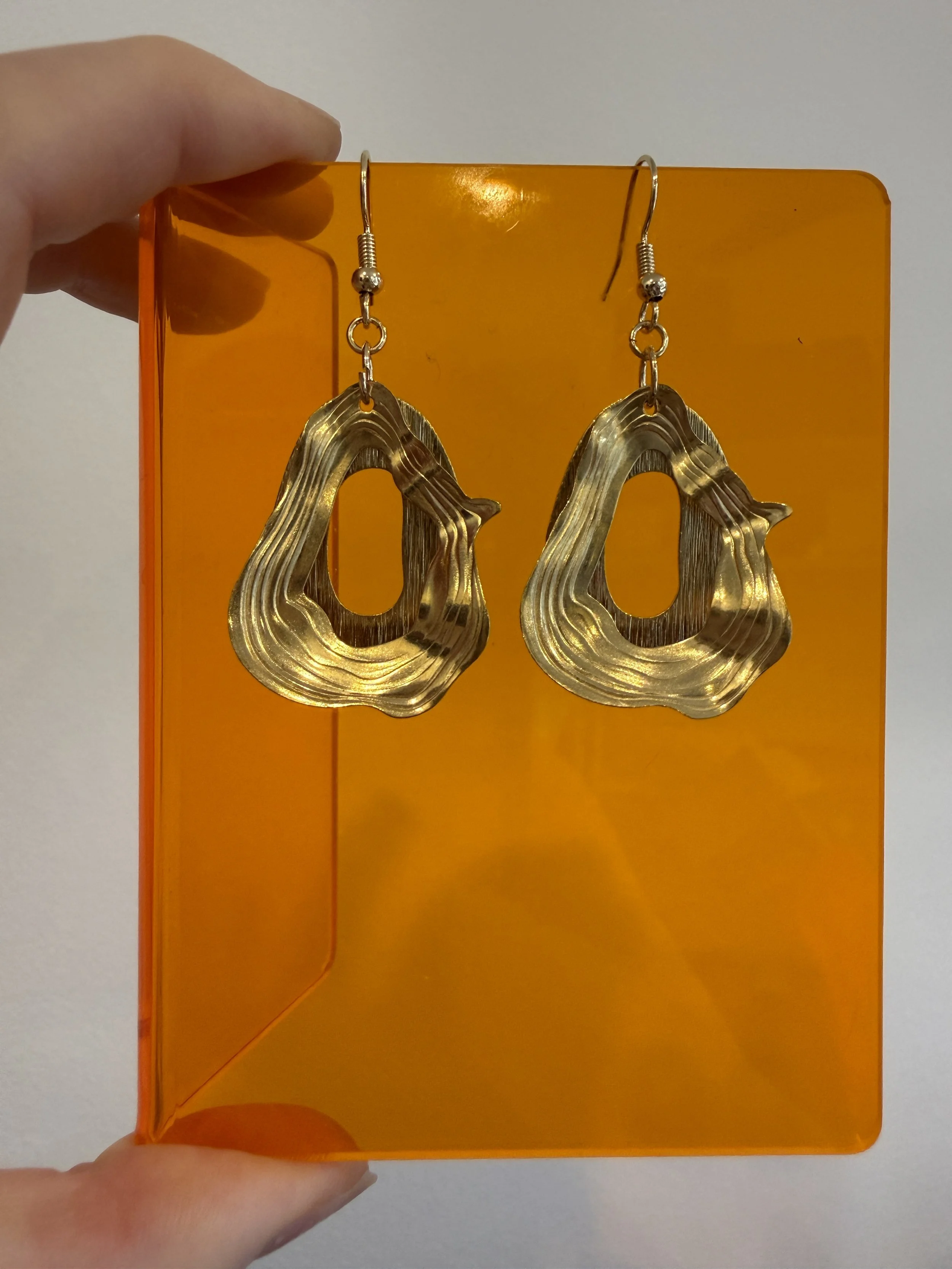Gold Clam Shell Earrings
