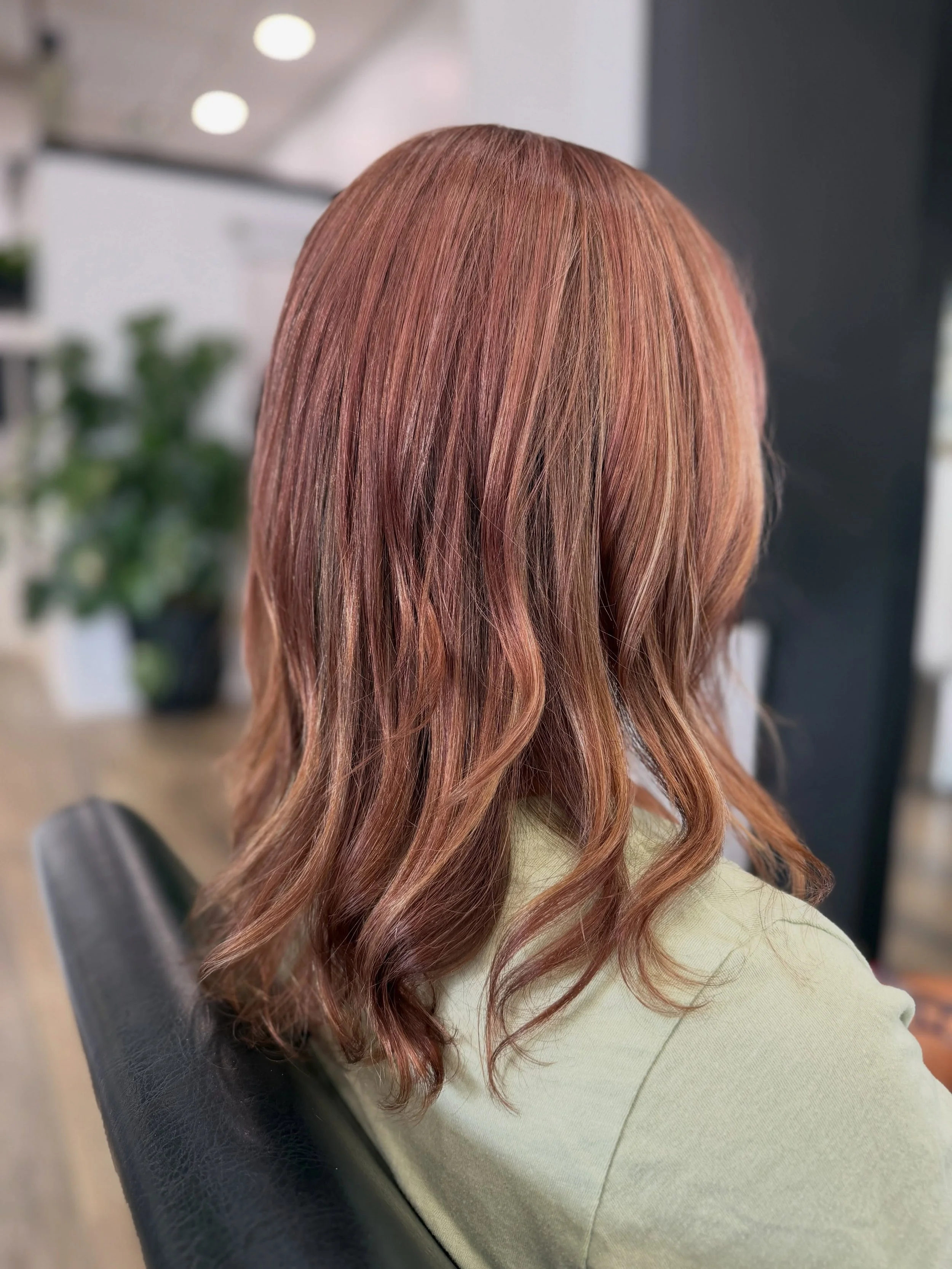 Emotionally, I&rsquo;m holding onto summer. Hair color wise, I&rsquo;m in for fall all the way! Took this lovely from the blonde to FALL 🍁

#goldwell #fallvibes #haircolor #fallhair #naticksalon