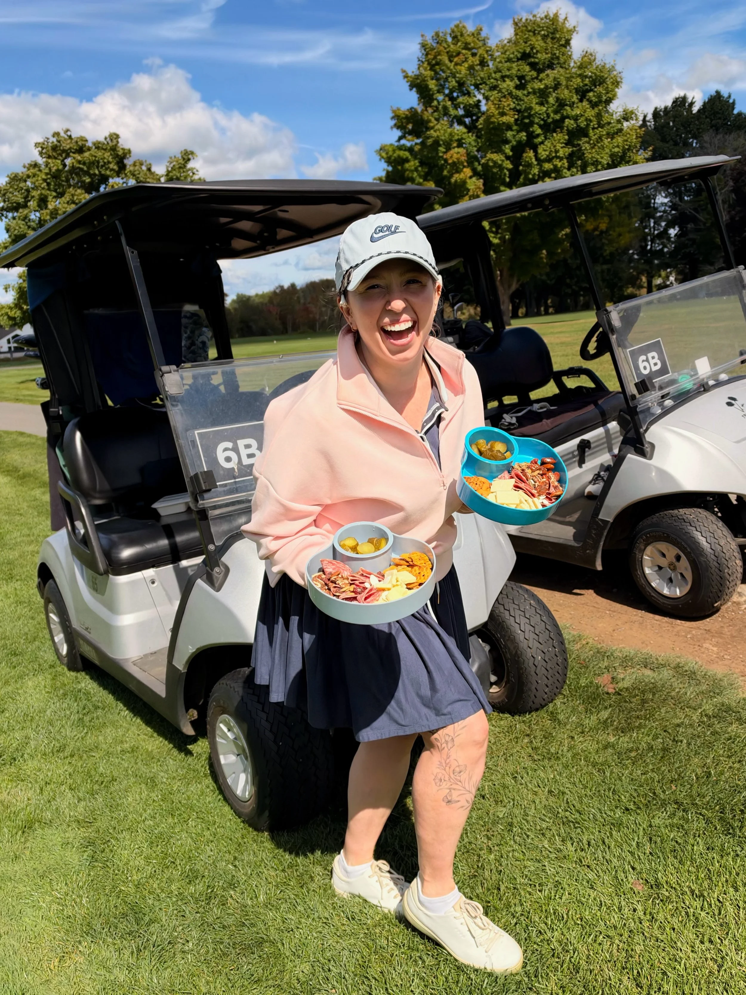 ✨September✨

Lots of snacks, a bit of golf, a few weddings, and of course Lola.

#hairstylist #baking #cartcuterie #golf #bridal