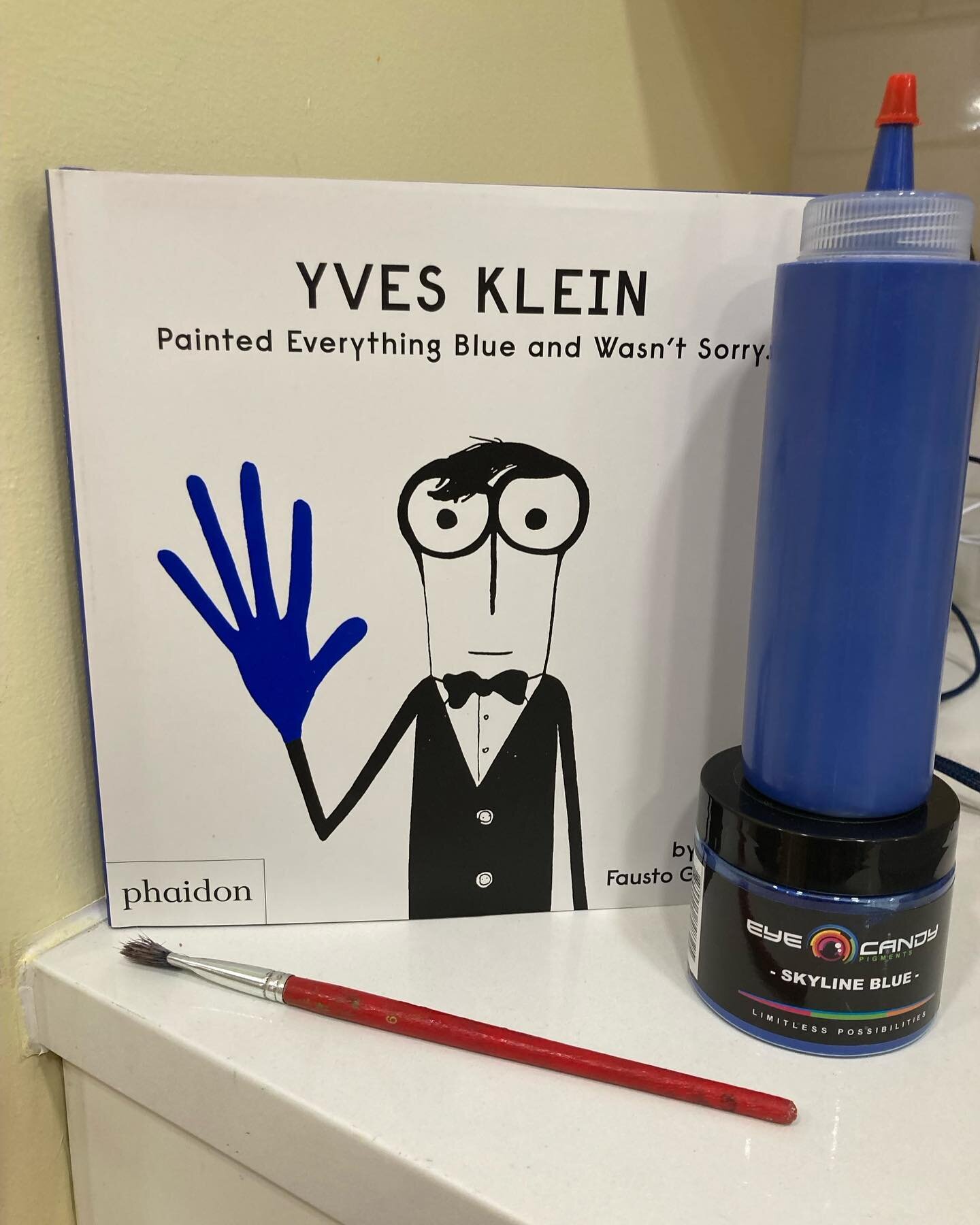 Our featured artist at camp this week was Yves Klein, a French artist known for his &ldquo;International Klein Blue&rdquo; monochrome paintings. Our Nursery class mixed their own IKB paint using acrylic medium and pigment powder, then shared it with 