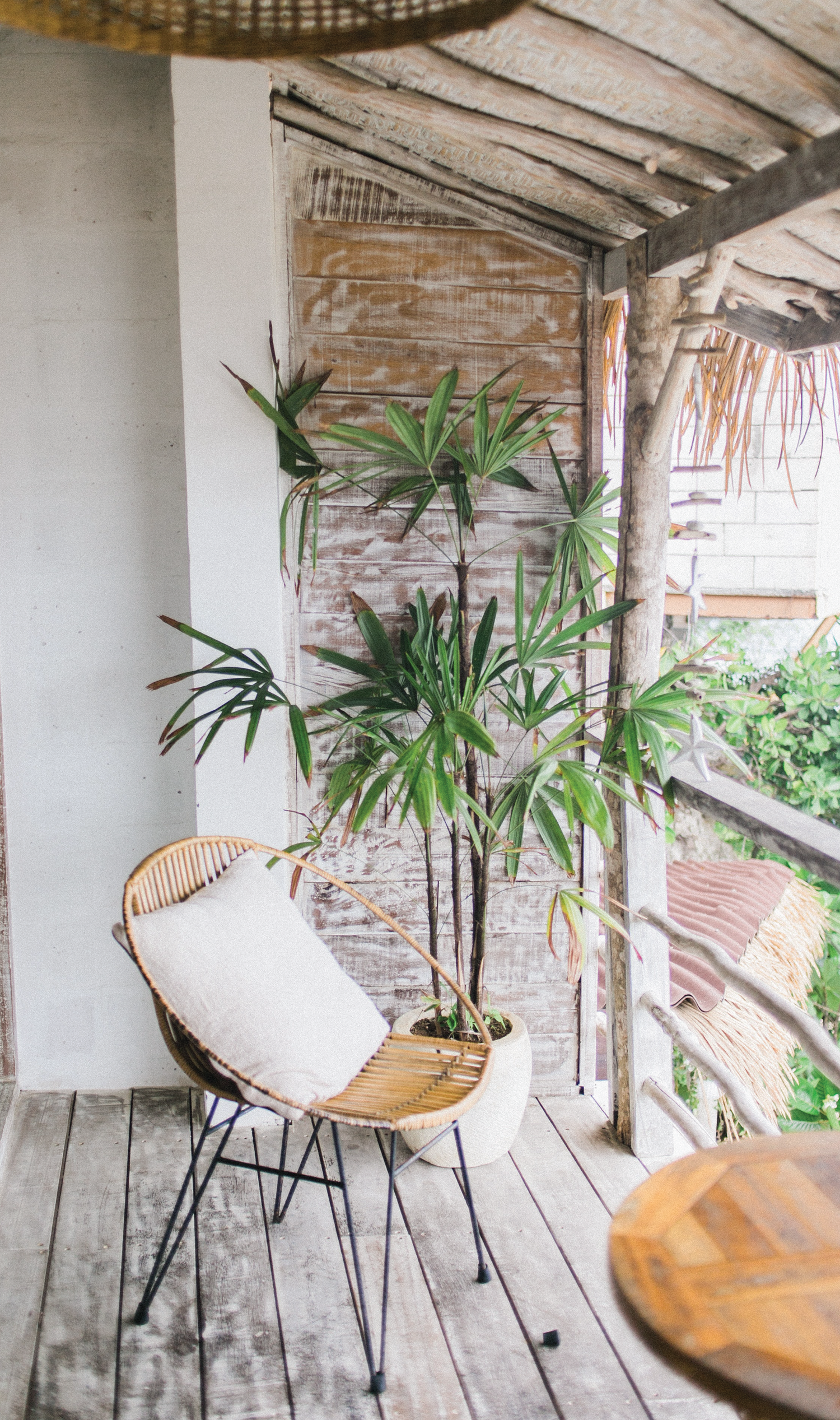 8 Ways To Invite Summer Into Your Home