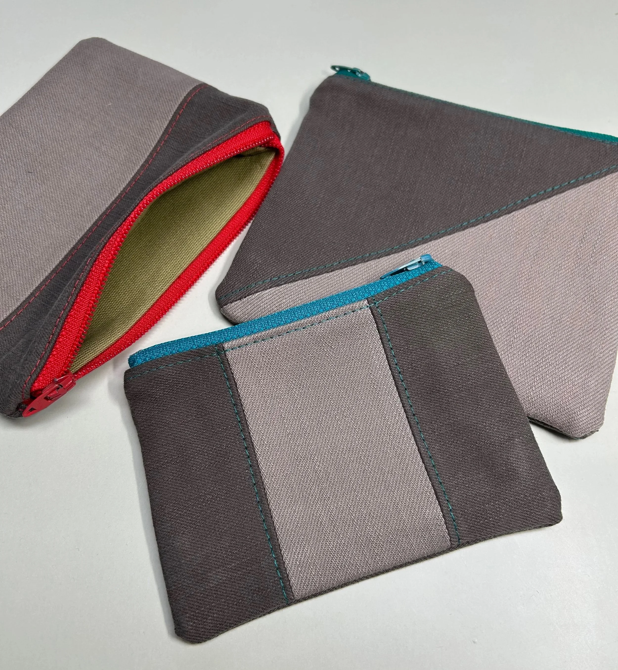 Make an Upcycled Denim Pouch!