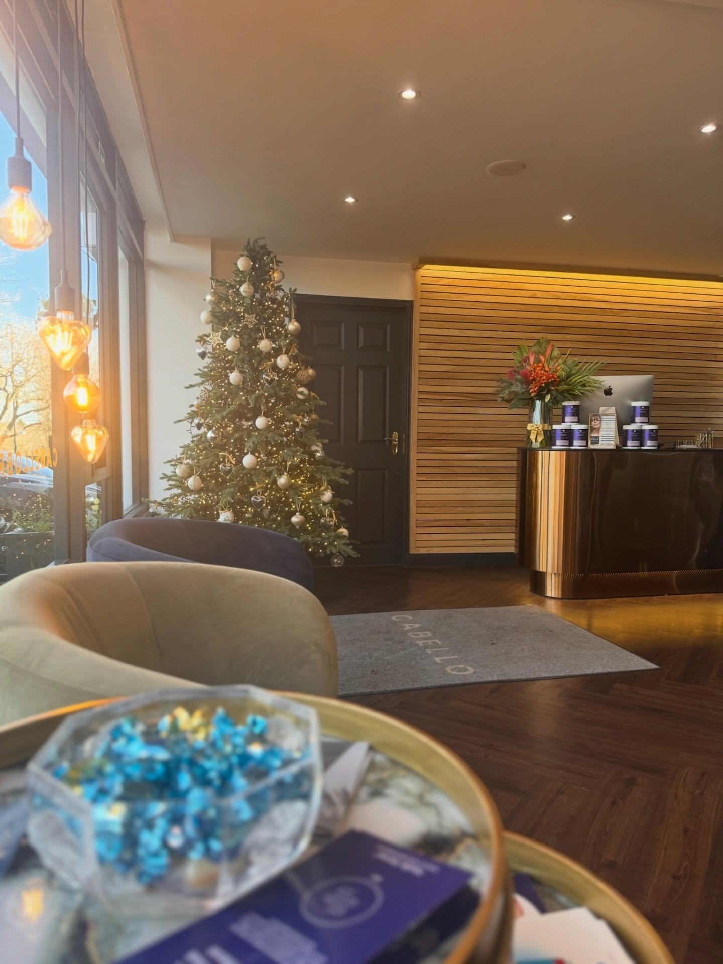 &rsquo;Tis the season to treat yourself ✨
From in-salon magic to our much-loved @totallyderma collagen (ask us about the benefits), we&rsquo;ve got you glowing inside and out this Christmas. 🎁

Limited availability as we countdown to Christmas 📆
Ca