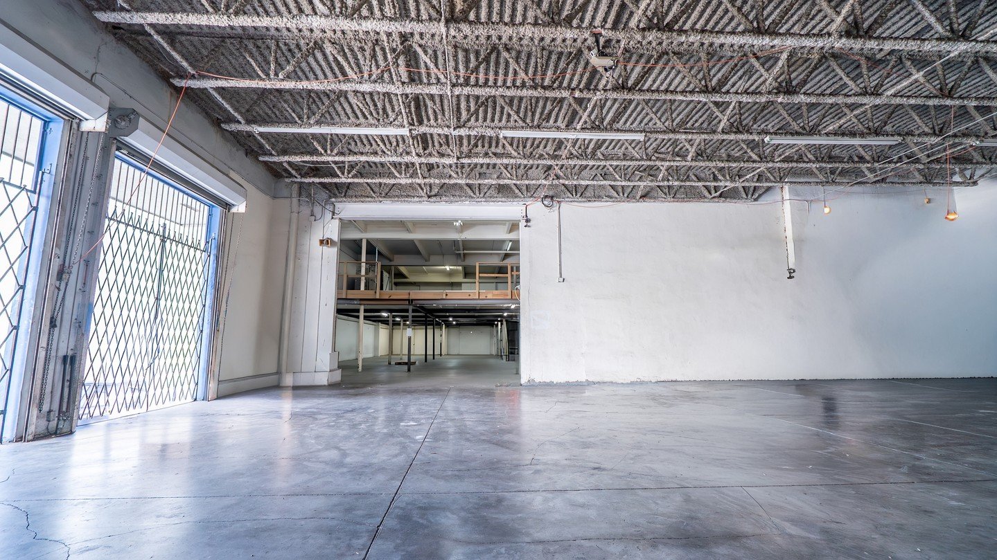 1730 NW 23rd Street is a 22,241 SF flex warehouse situated in the heart of Allapattah available for sale.

Sitting on 19,885 SF of land, featuring 18-foot ceilings and three loading docks, this property is ideal for creative, industrial, showroom, or