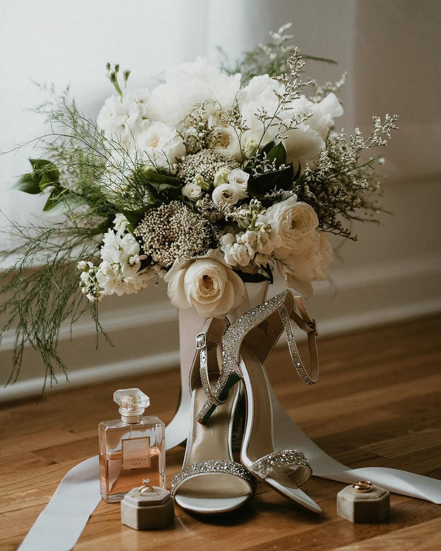 Every so often I am asked to do something a little extra special. When Kat reached out about her wedding bouquet, I was so excited to have the opportunity to make her something beautiful. She said her theme was white, and gave me some creative freedo