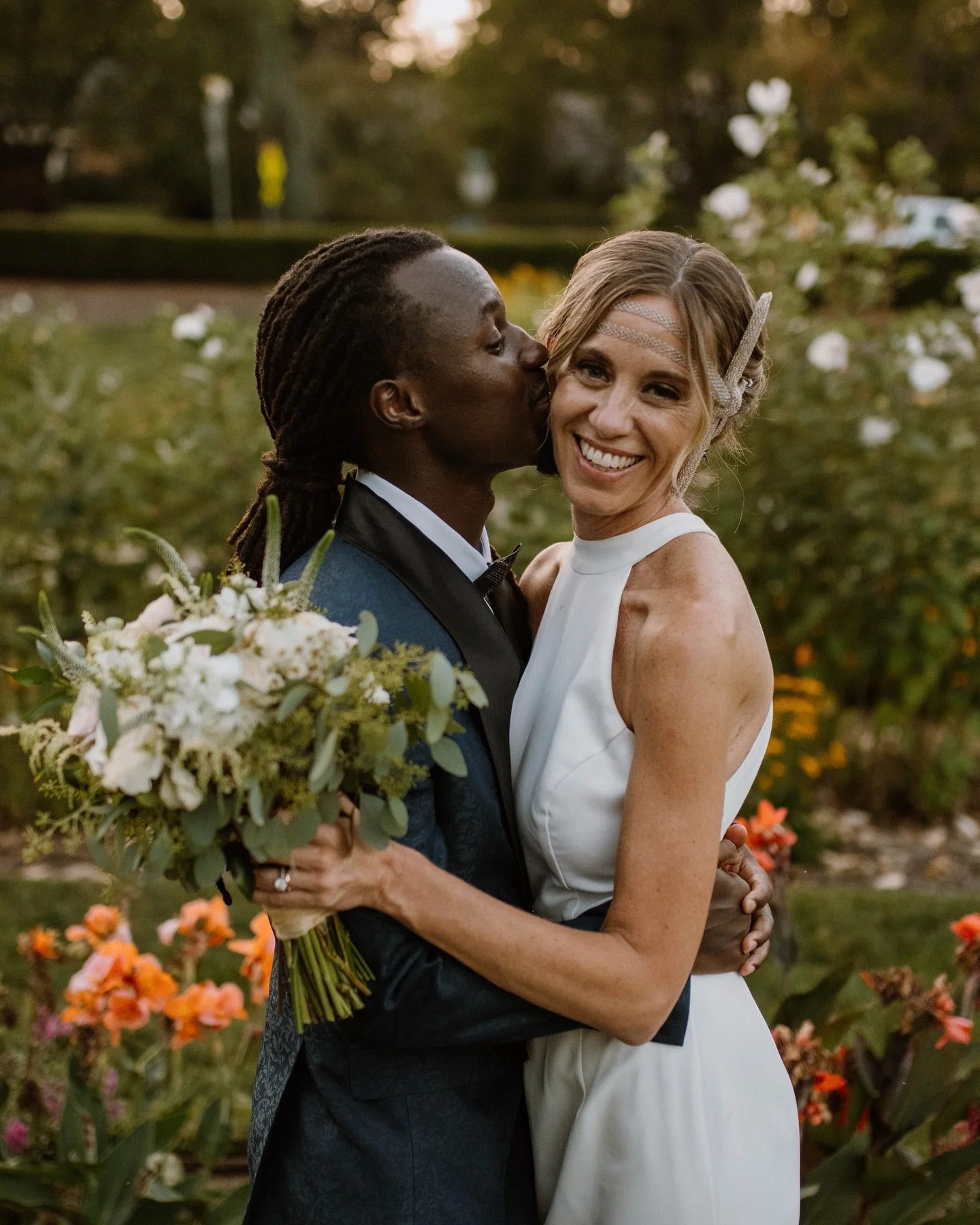 Heather + Paccy vowed forever in the Rose Garden this August. 🌹 •
•
With two dear friends as witnesses, their quiet “I Do” was a reminder that love doesn’t ask for grandeur — even the smallest ceremonies can carry t