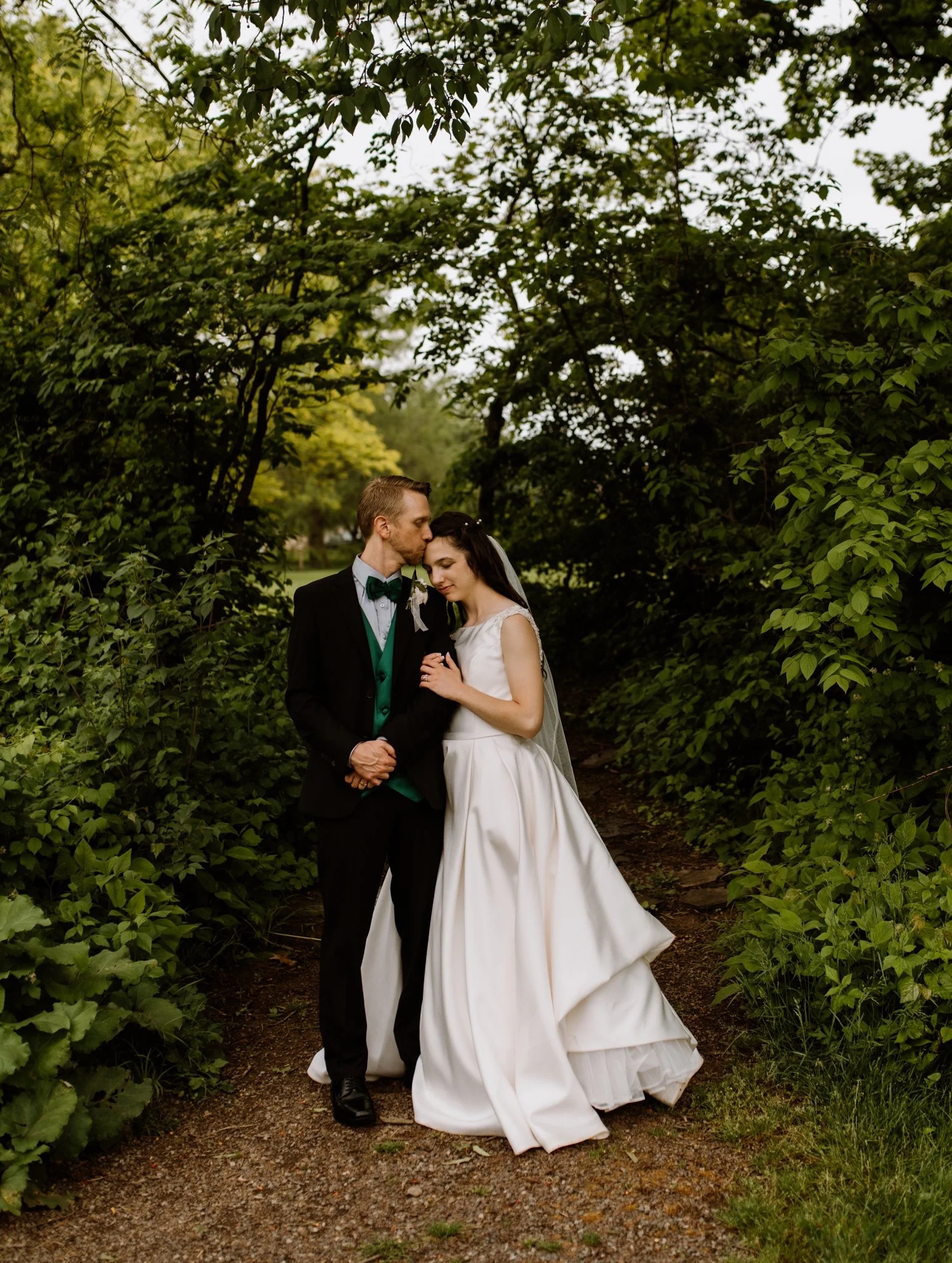 bythemakerphotography_brimerfrei_wedding-portraitsalonesession-68.jpg
