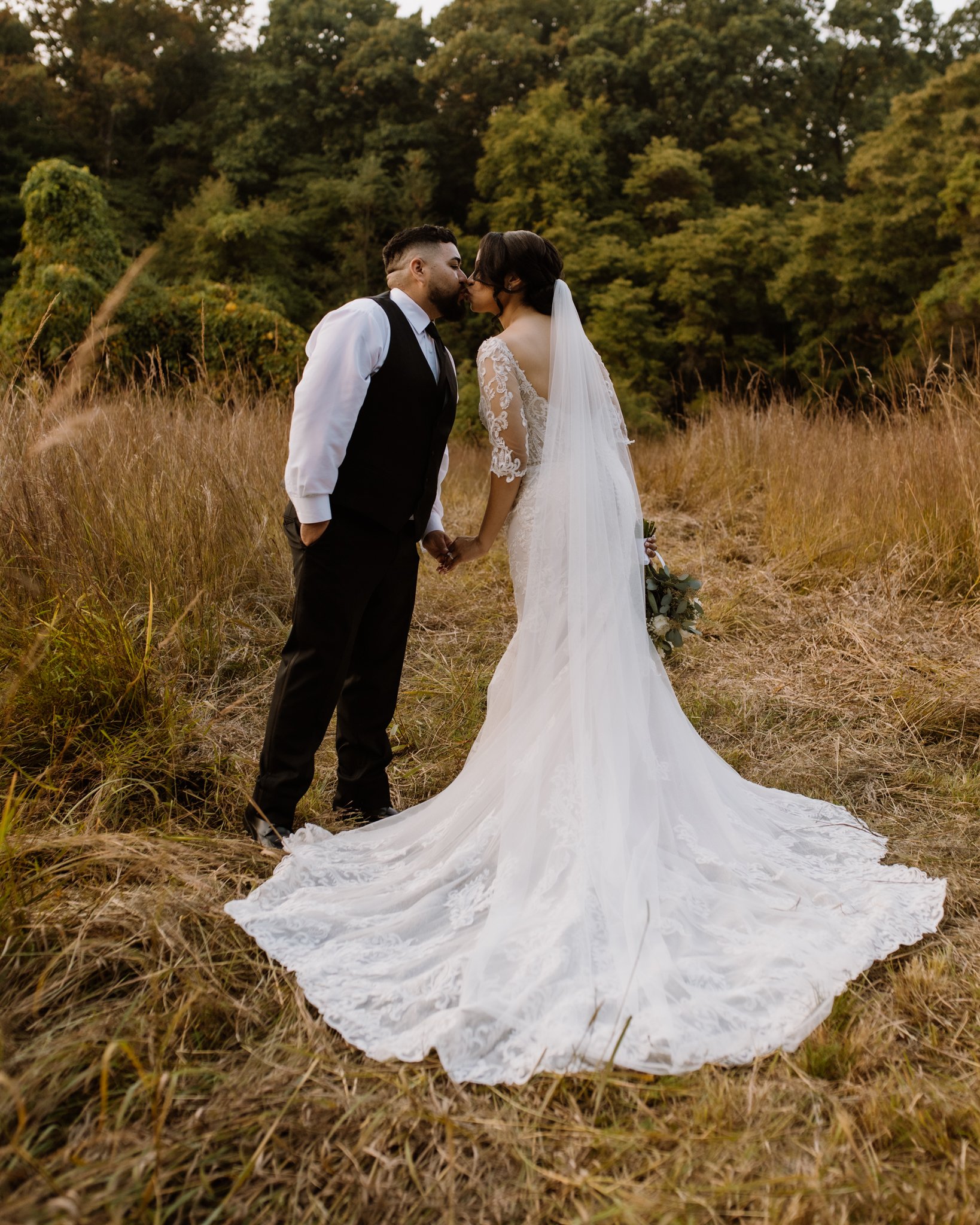 bythemakerphotography_mendez_leon_sneak_peek_091424-115.jpg
