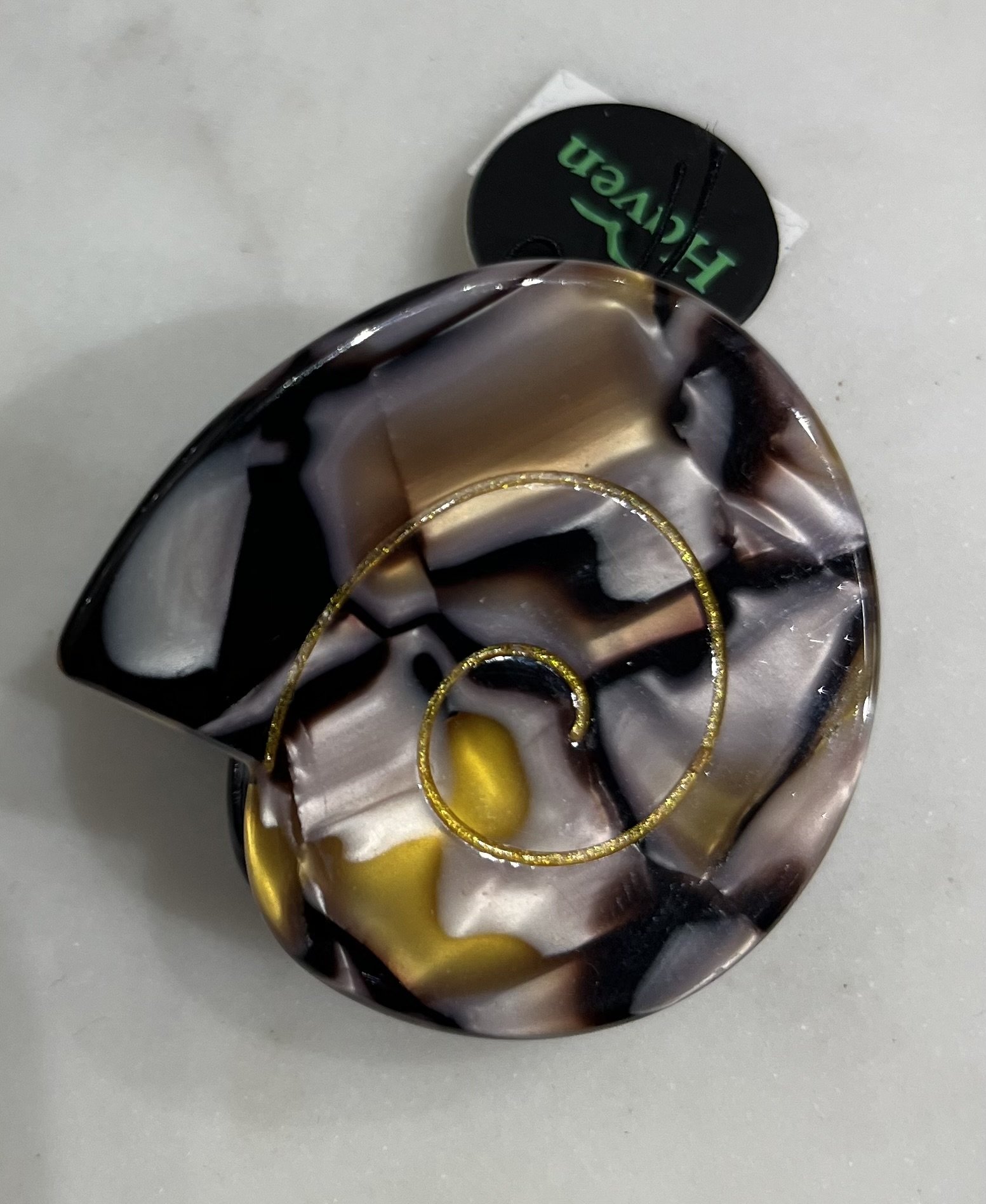 Small Shell Hair Clip