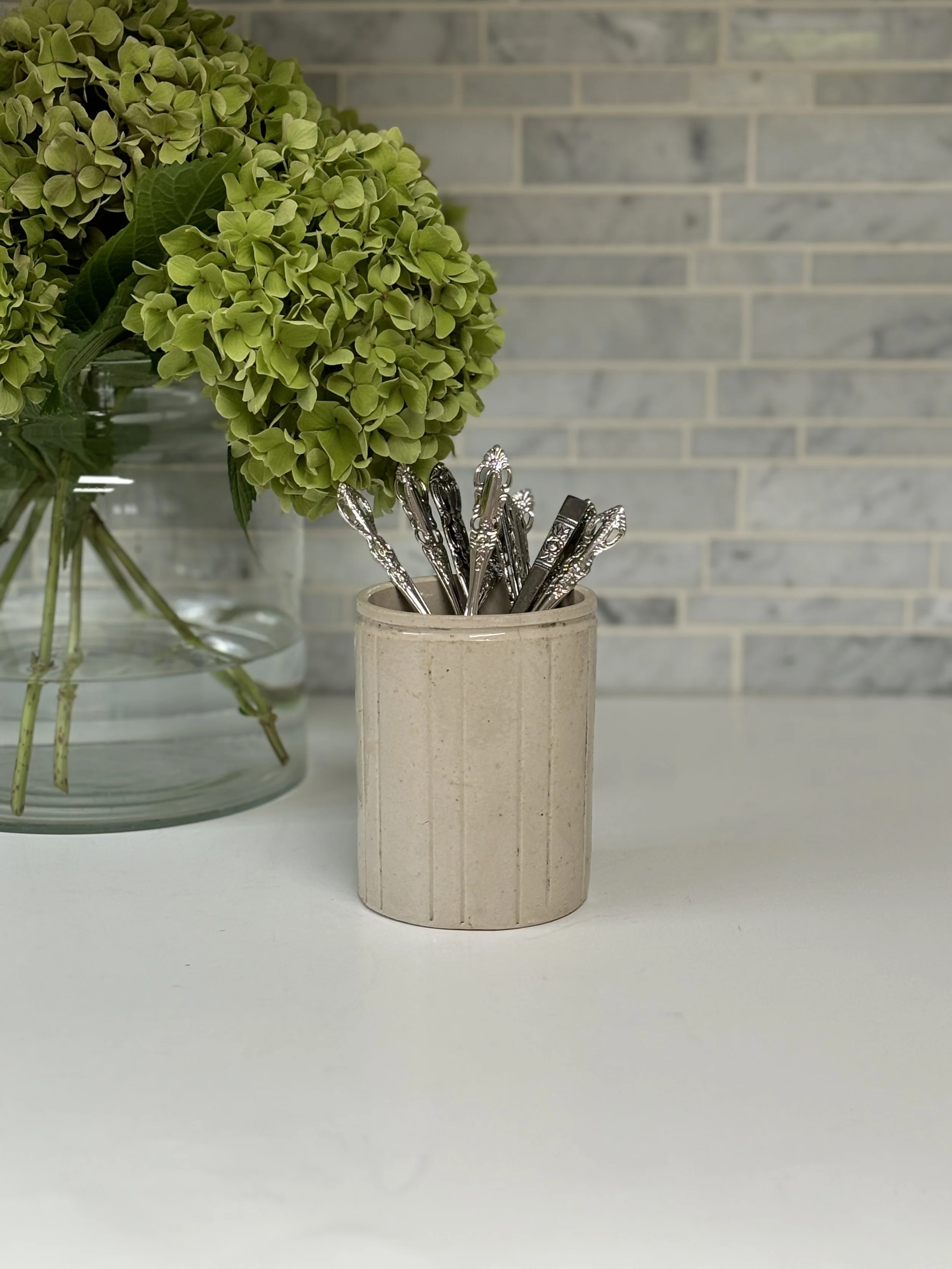 W HARTLEY'S ANTIQUE STONEWARE MARMALADE CROCK