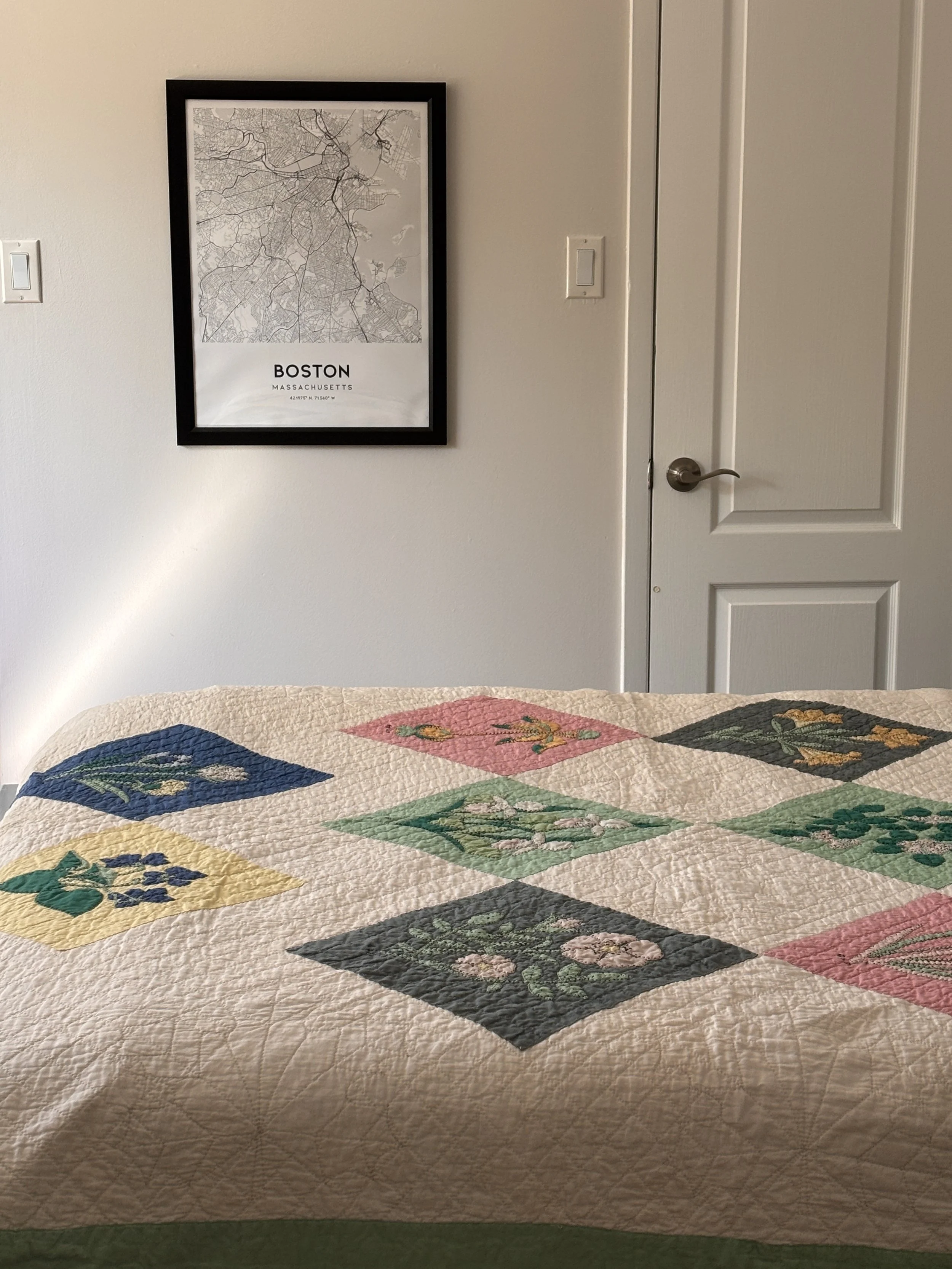 Vintage Canadian Province Floral Applique Large Quilt