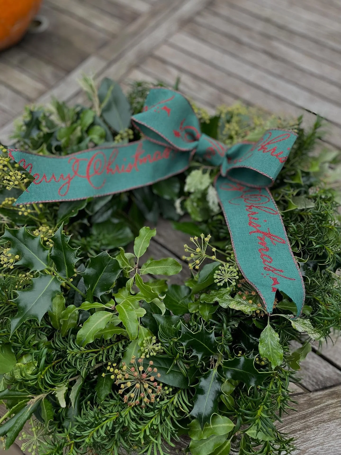 Would you like to create your own big and beautiful Christmas wreath this year? 🌿

Me and Mel @puddlefarm are running wreath-making workshops for our 5th year 🥰

Saturday 6th December 
10-12 or 1-3pm 
Puddle Farm, Lanlivery

&pound;40 pp including 
