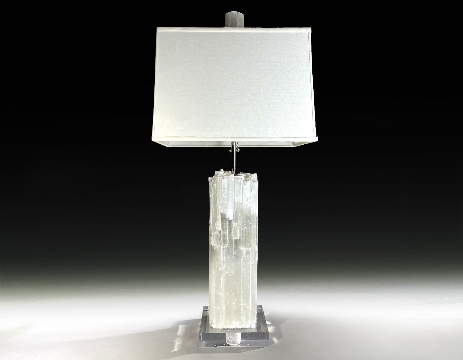 Lamp_Geneva.jpg