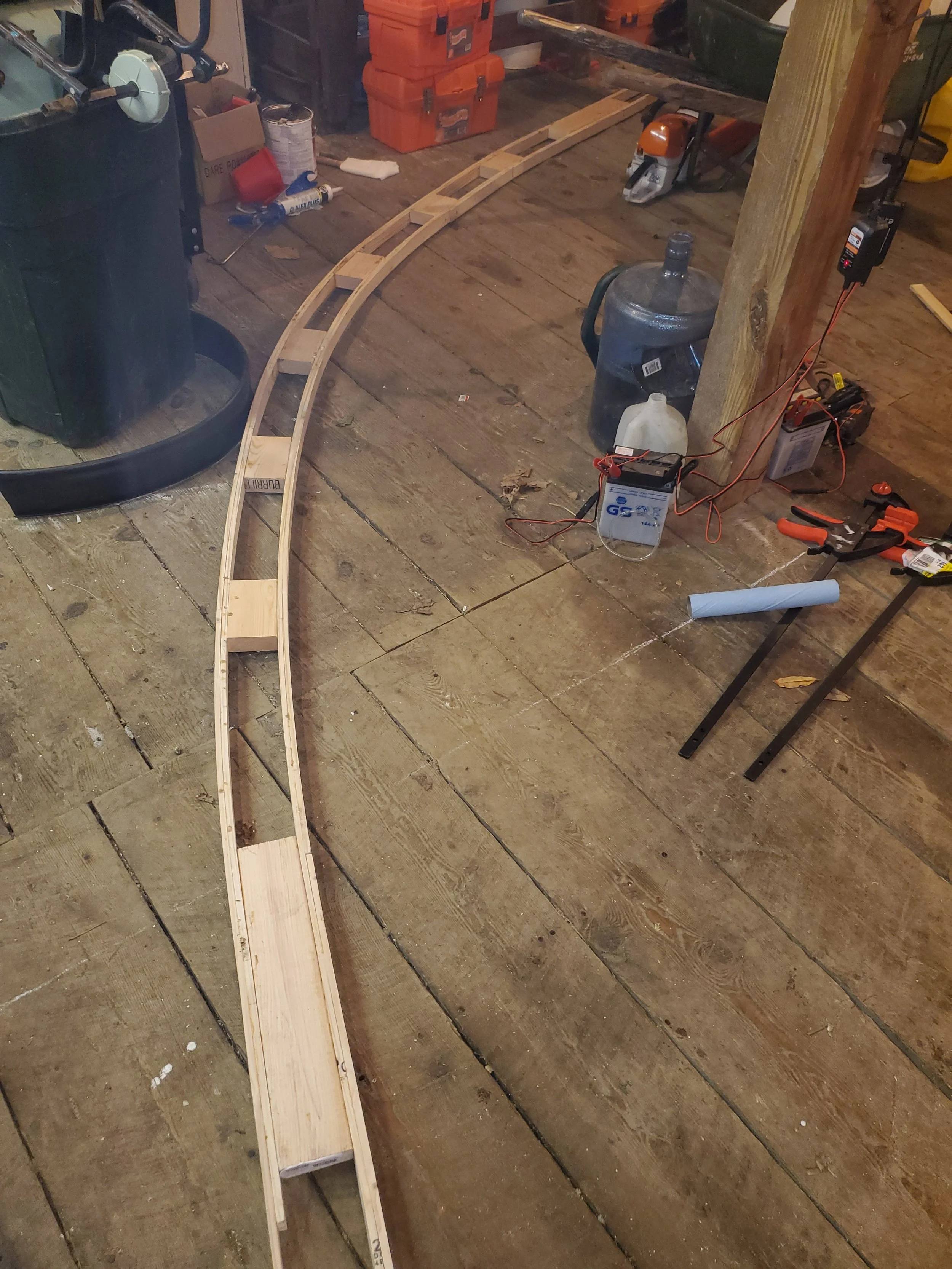 Rib removed from the form after screwing and glue (partially) set
