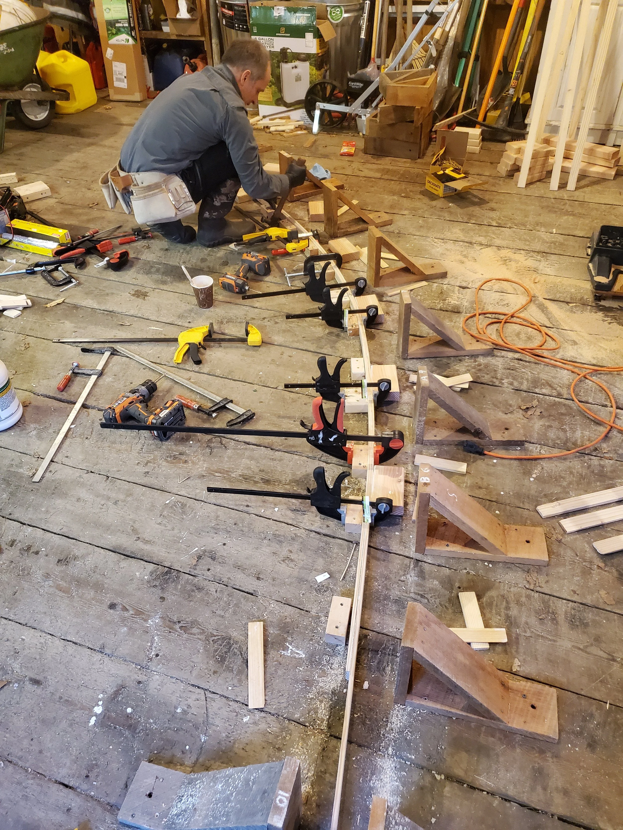 Finishing out interior lamination gluing/clamping/screwing