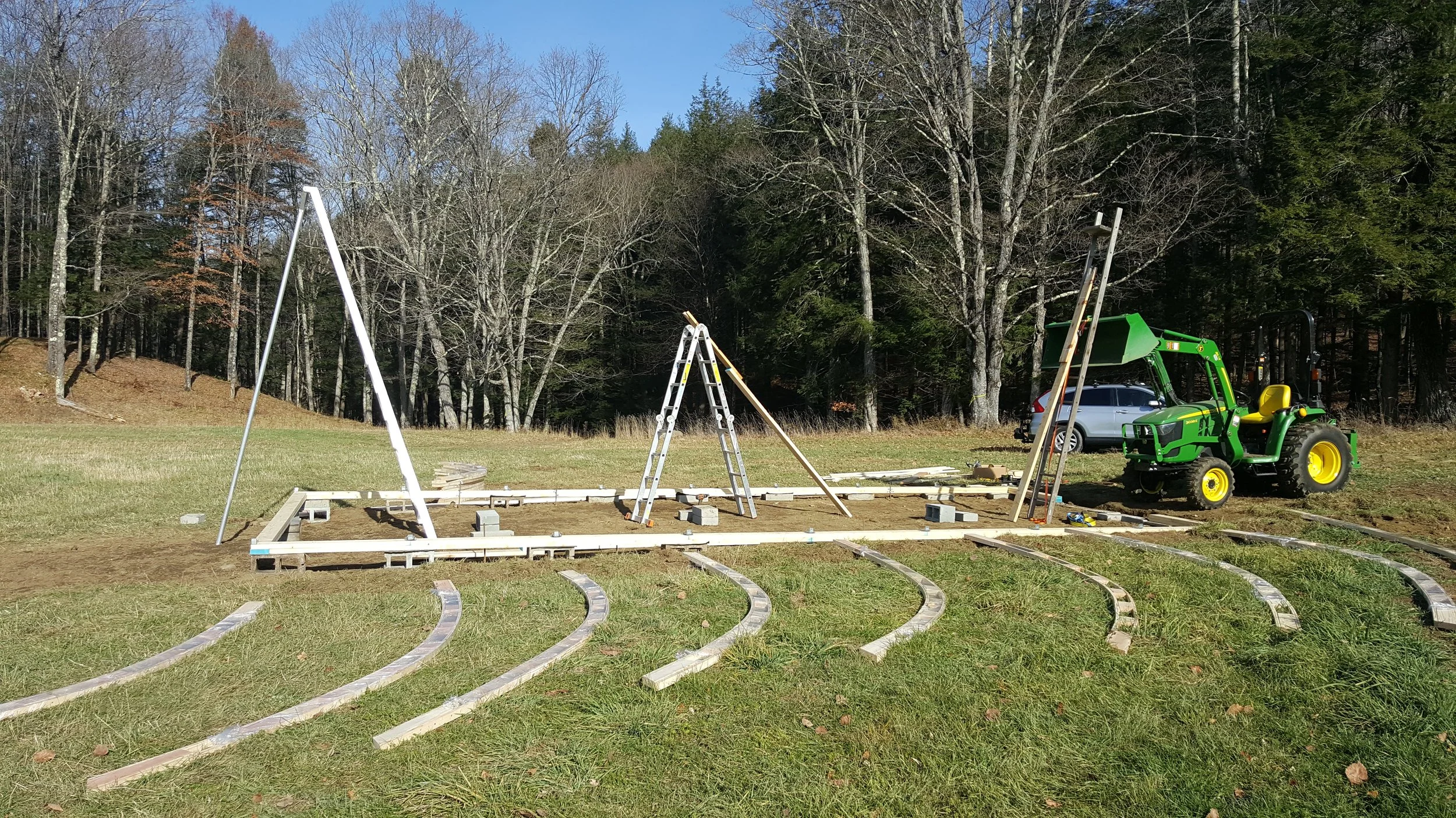 Foundation finished and laying out the ribs and top-beam sections