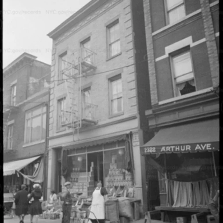 2390 Arthur Ave 
Year Built: 1931
Lot Size: 25&rsquo; X 84.42&rsquo;
Units: 5
Zoning: R6
Taxes: $19,222
Sales History: 
Sold to MITCHELL, CHRIS for $340,000. (2002)
📷: City of NY, 1940s.
*one of my favorite diners in the Bronx. Check them out!